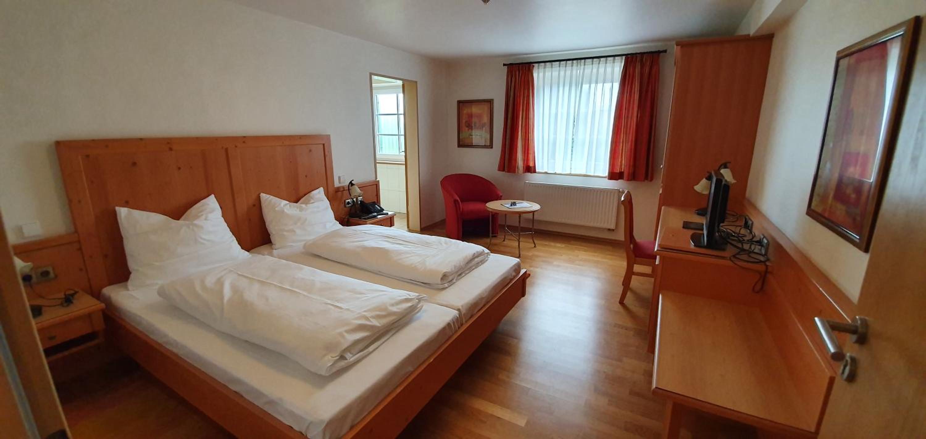 Double Room - Photo 4