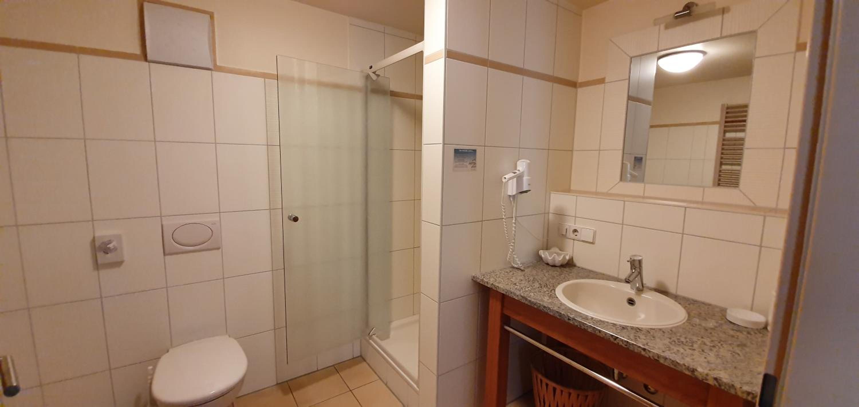 Double Room - Photo 6