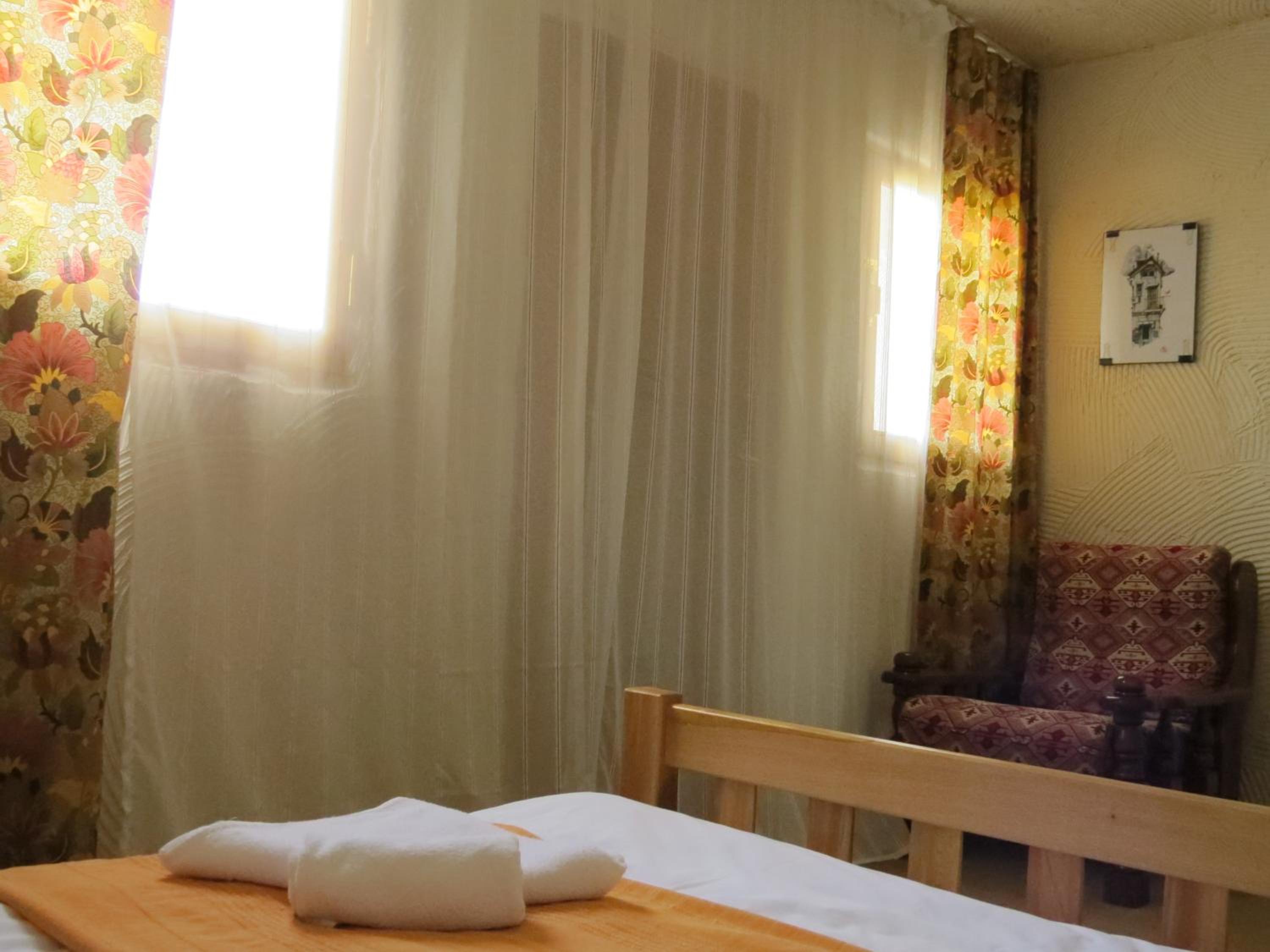 Queen Room with Balcony photo 3