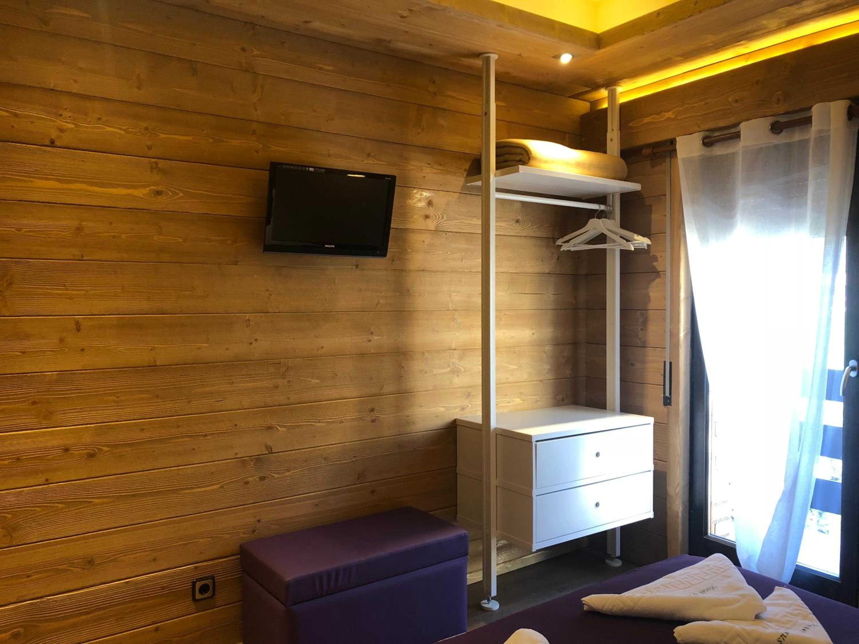 Double or Twin Room photo 2