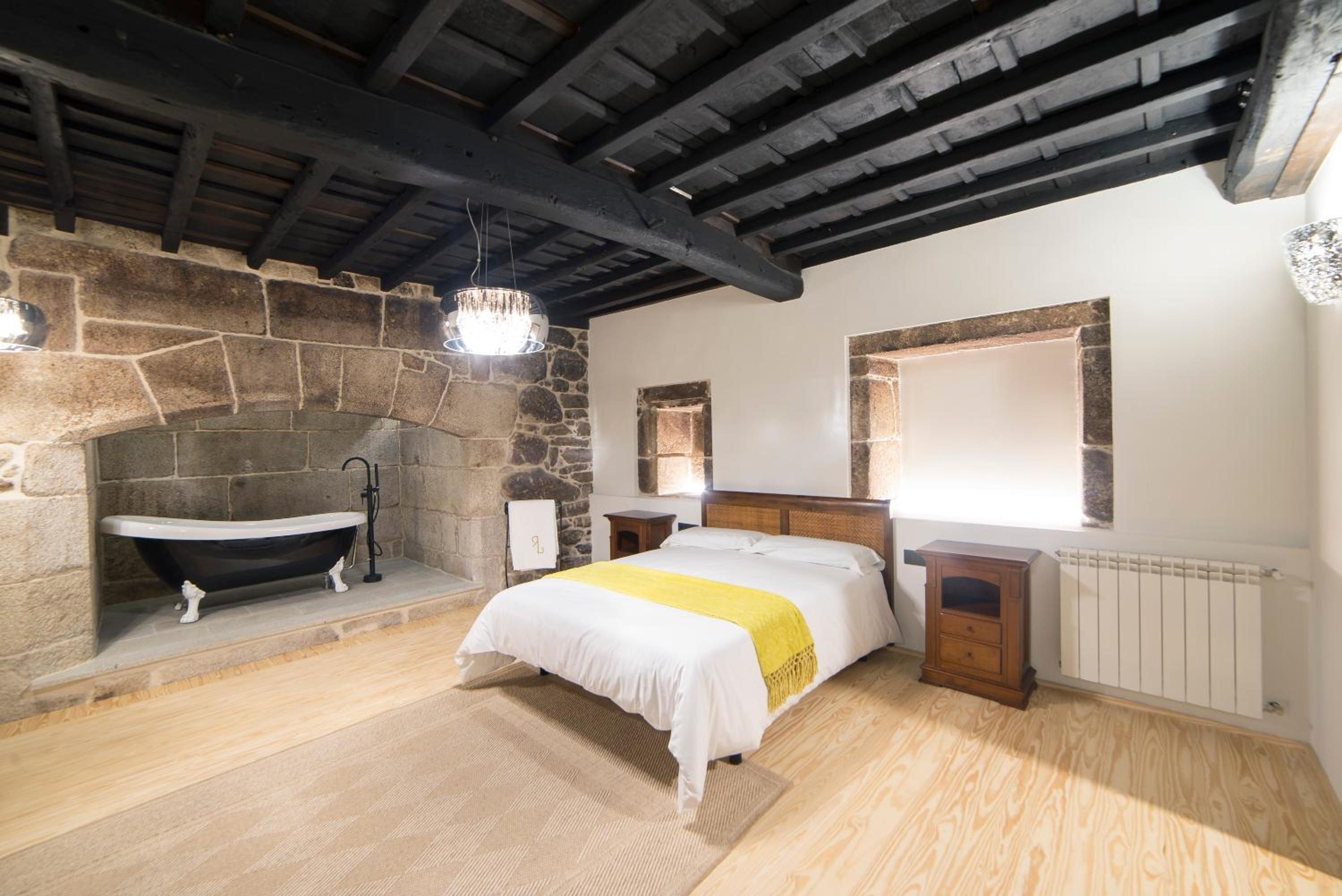 Deluxe Double Room - Photo 4