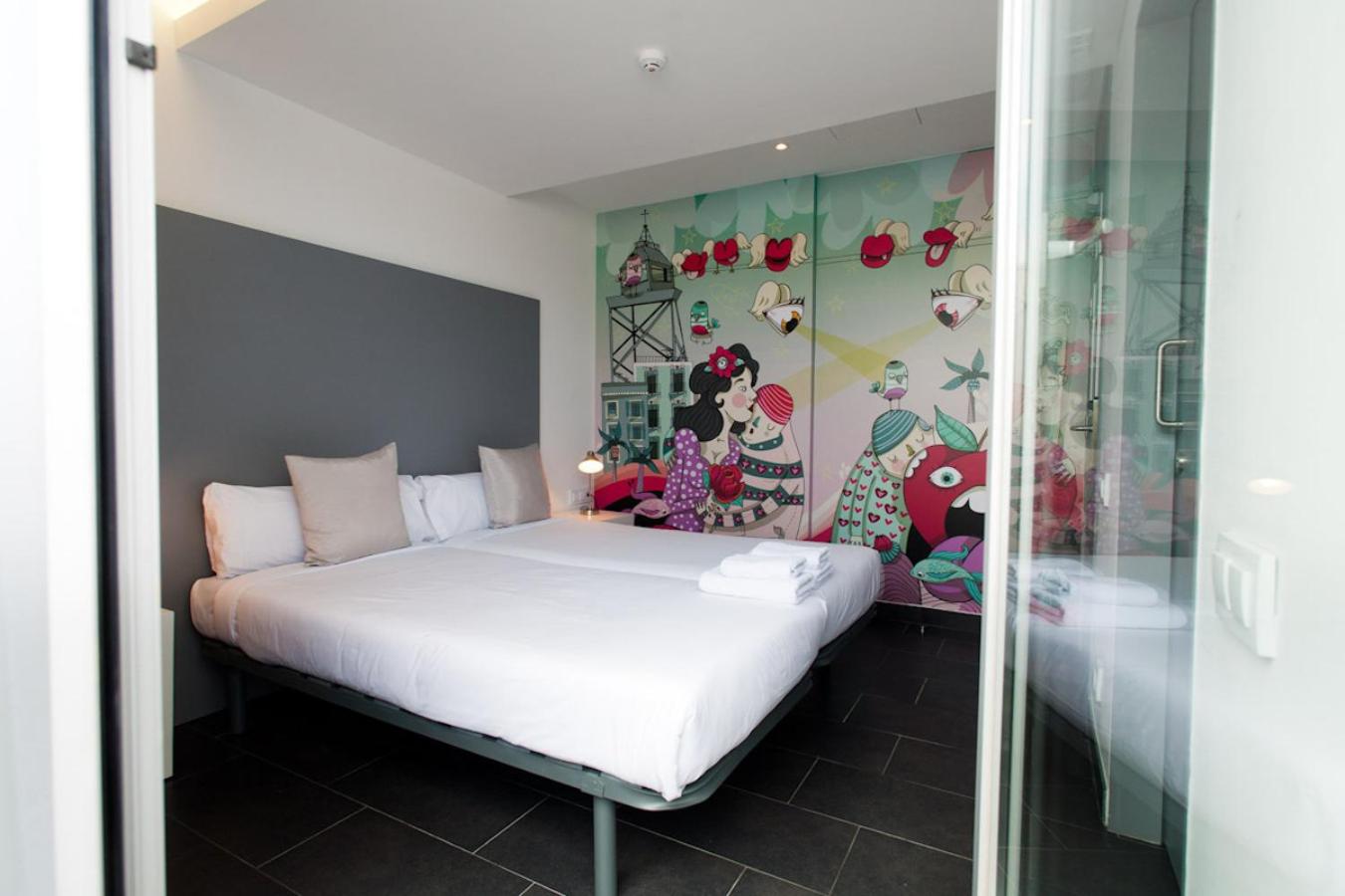 Twin Room with Terrace photo 2