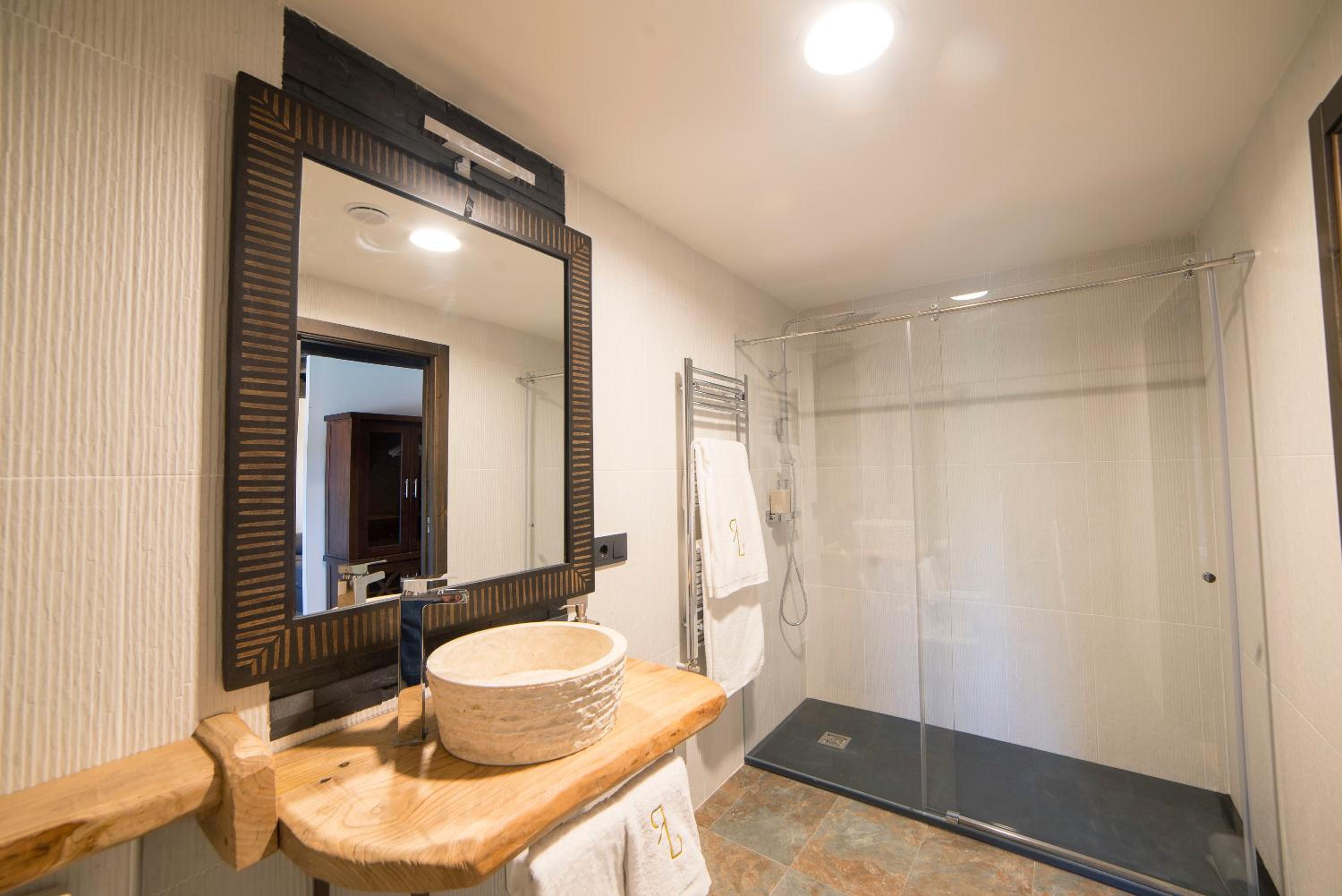 Superior Double Room - Photo 8