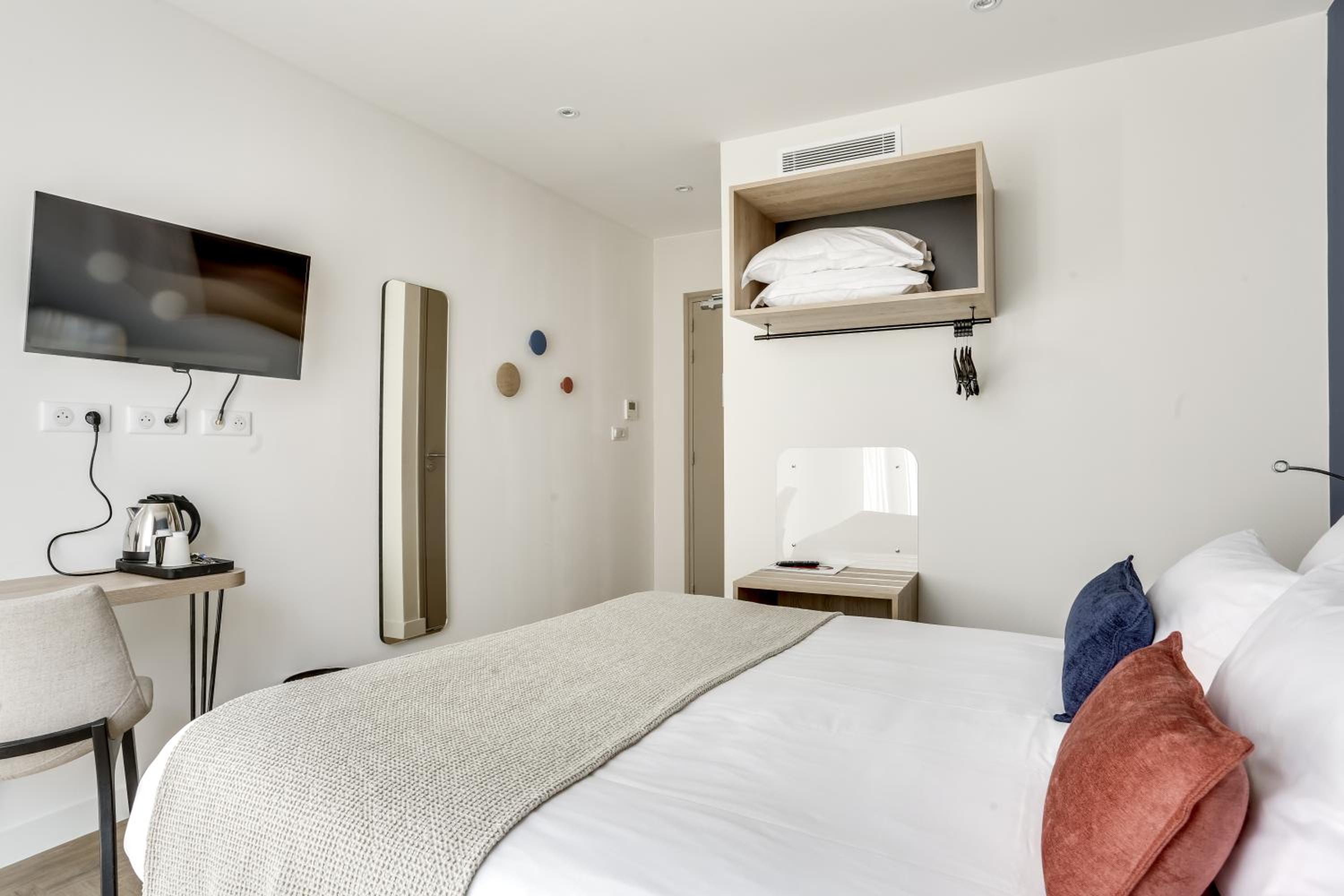 Superior Double or Twin Room - Photo 1