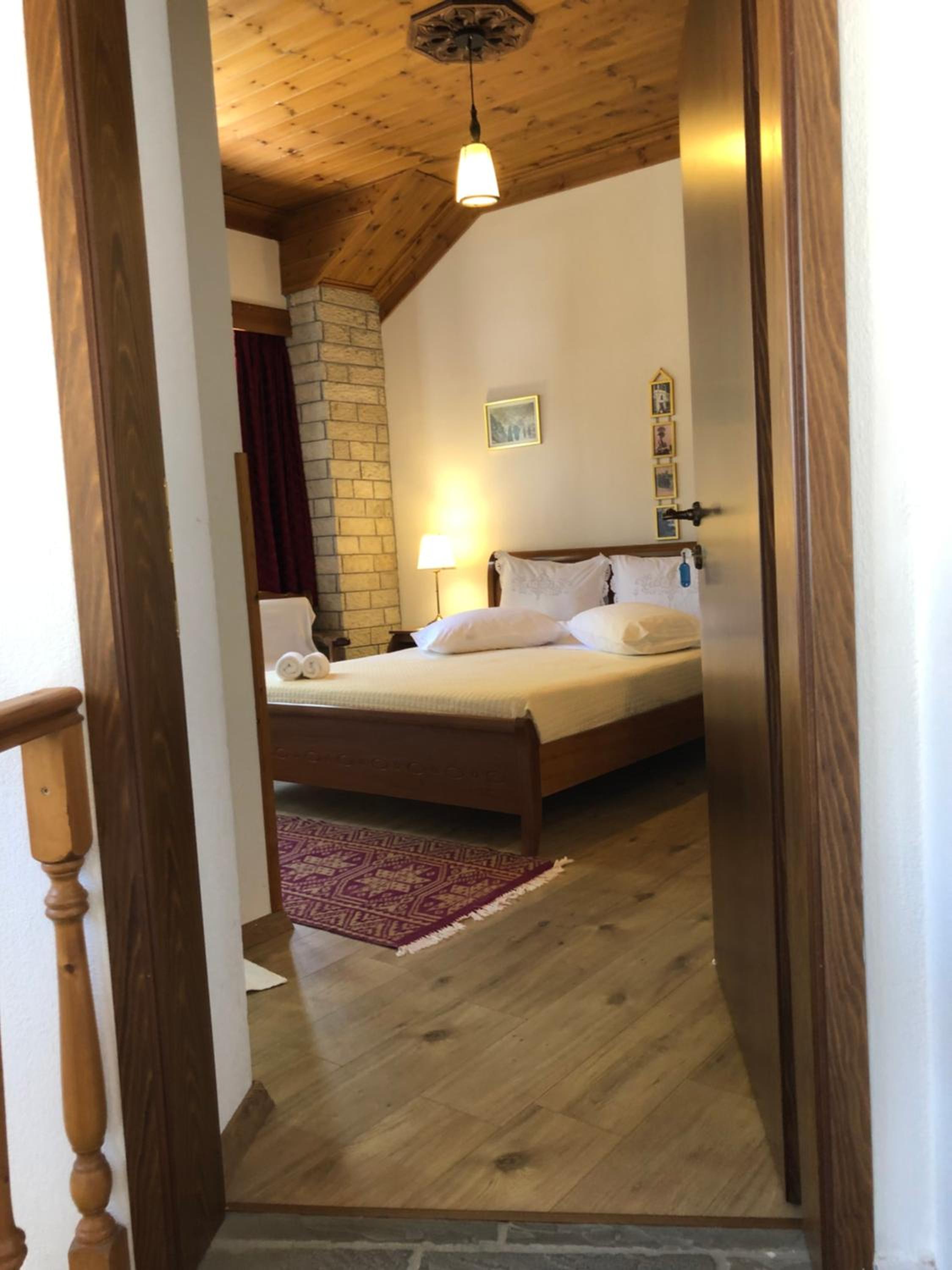 Basic Double Room photo 3
