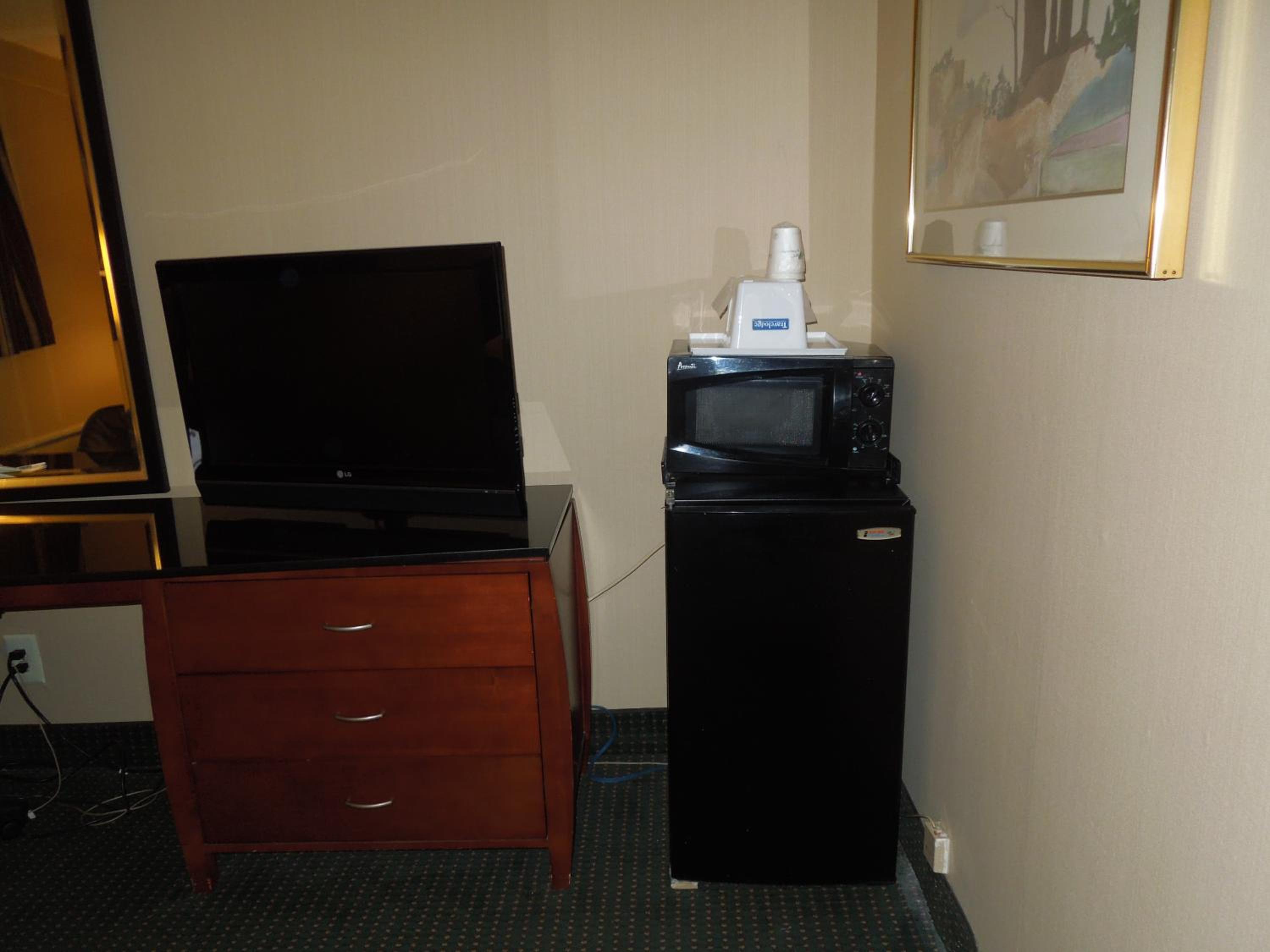 King Room - Non-Smoking - Photo 1