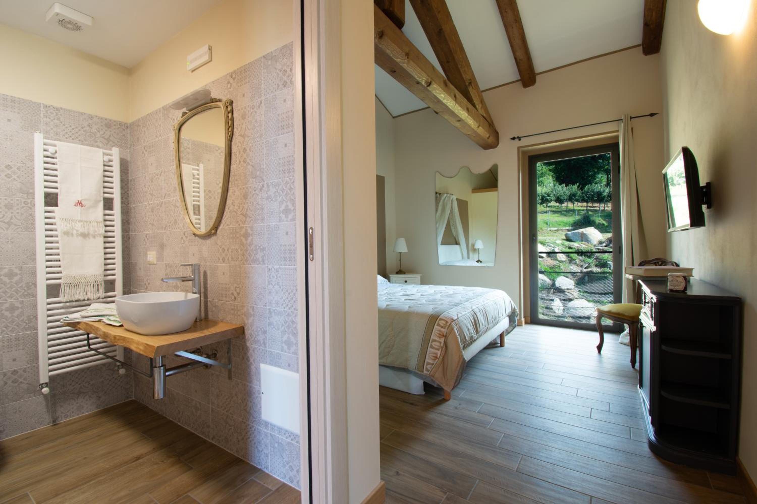 Superior Double Room photo 2