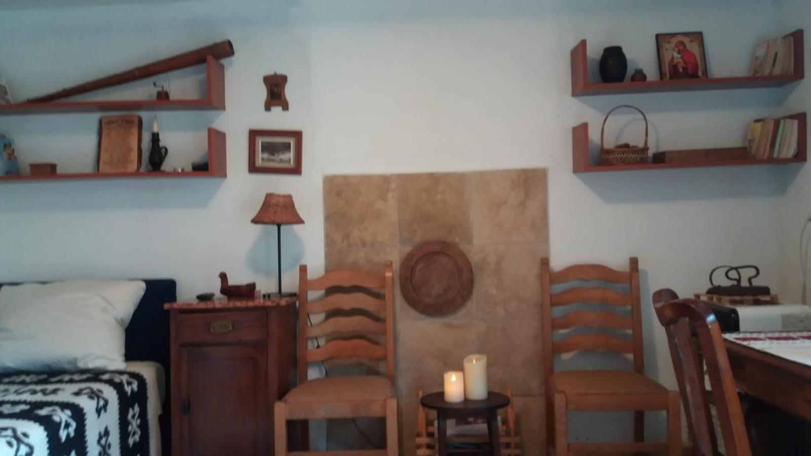 One-Bedroom House photo 3