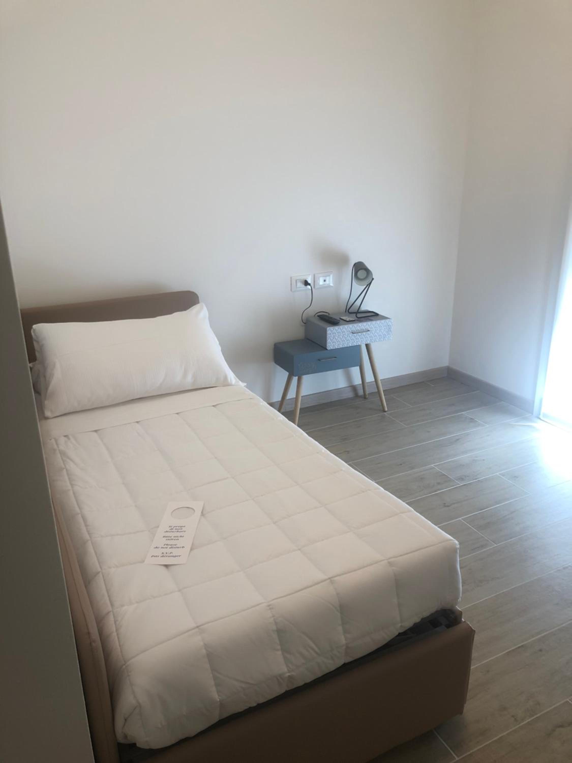 Single Room photo 2