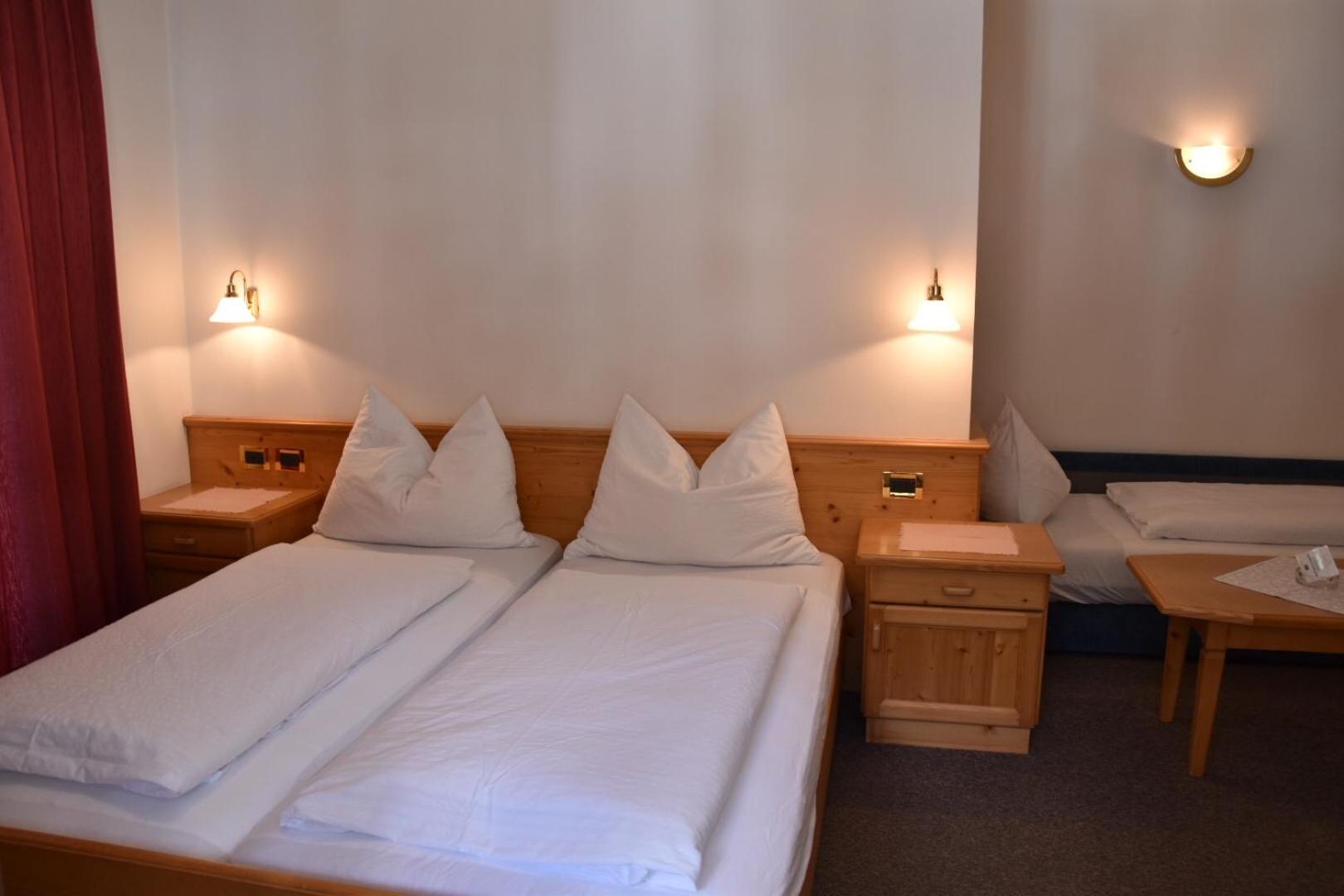 Triple Room with Balcony photo 1