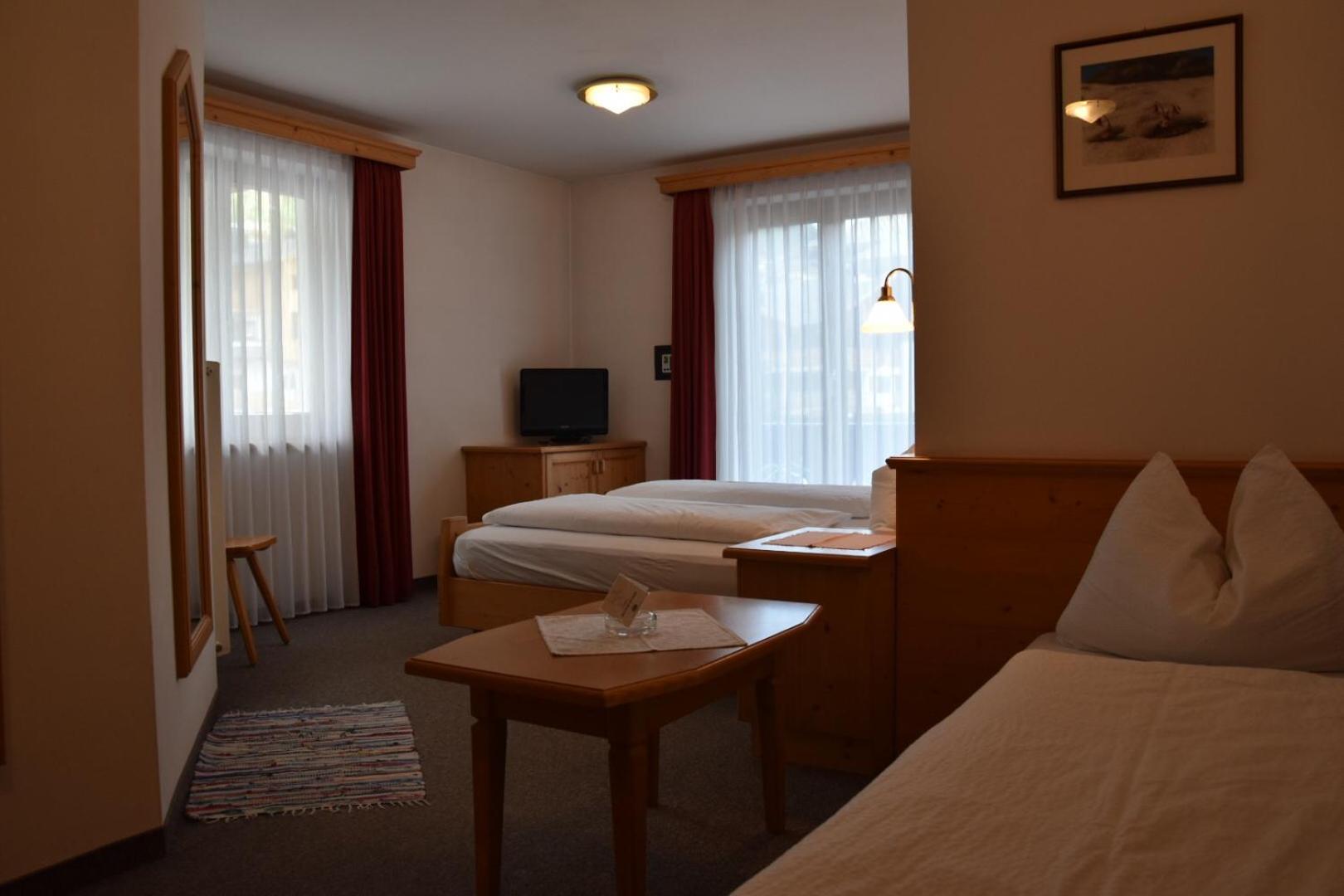 Triple Room with Balcony photo 3