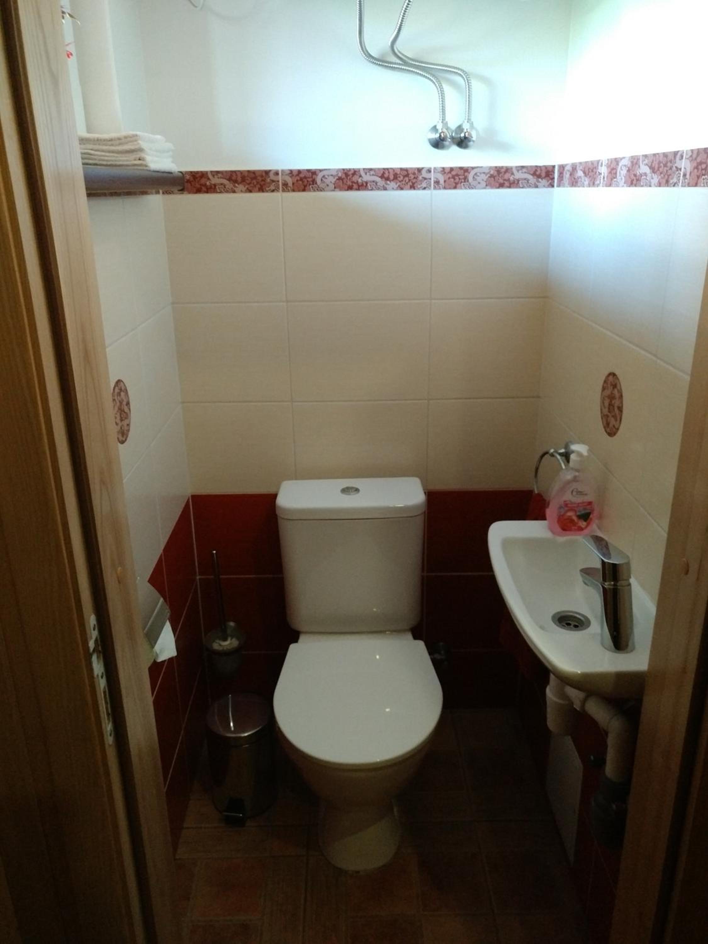 Two-Bedroom Apartment - Photo 9