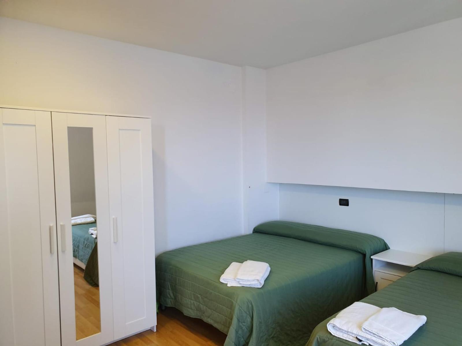 Triple Room - Photo 1
