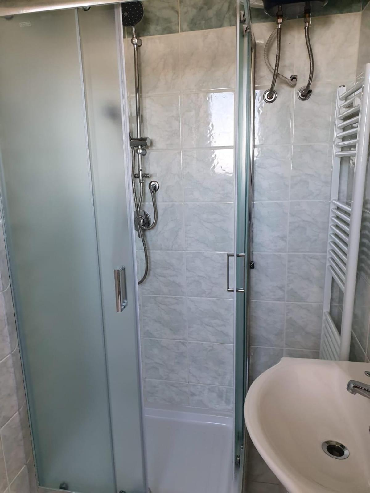 Triple Room - Photo 7