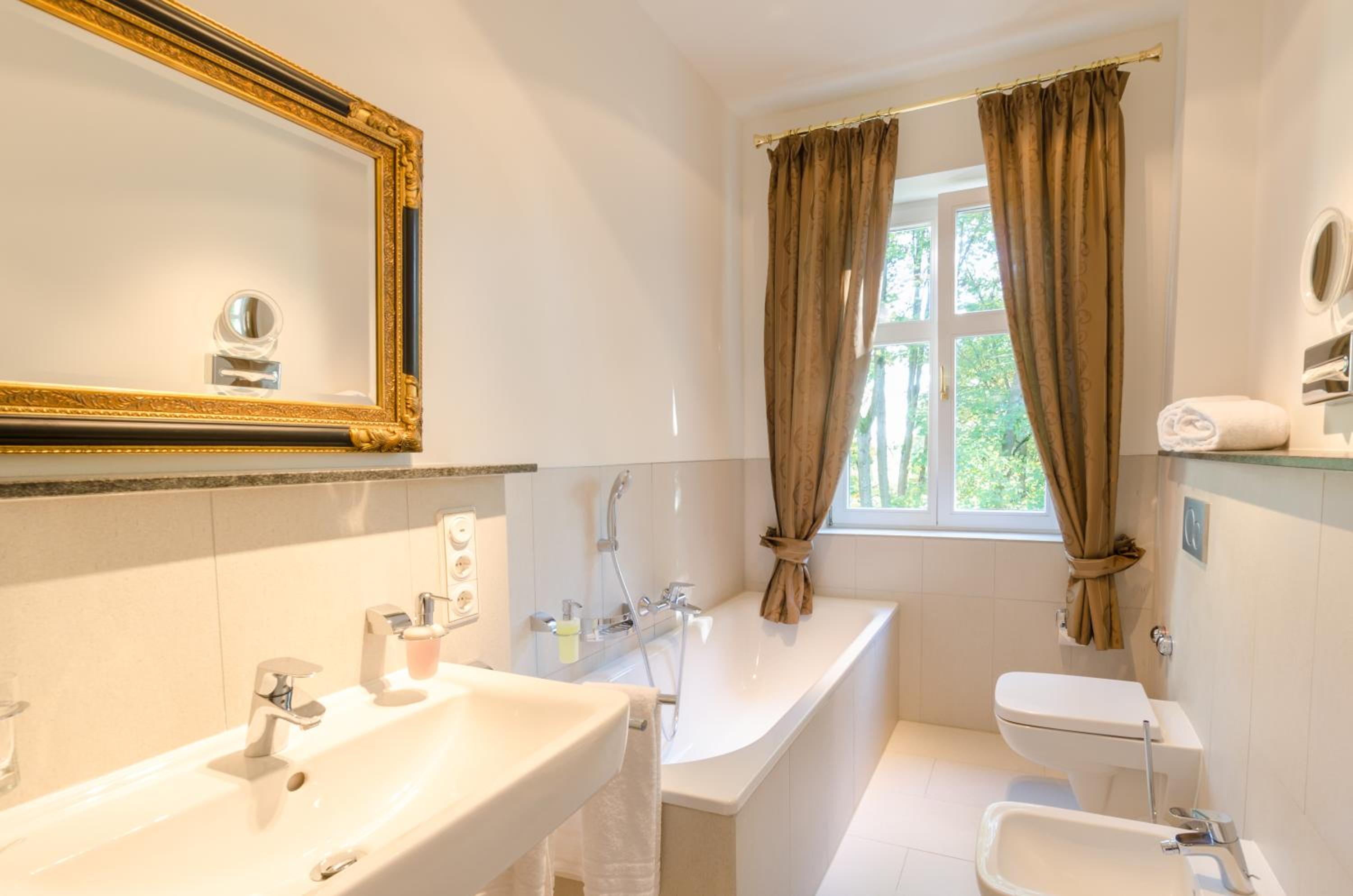 Double Room - Photo 4