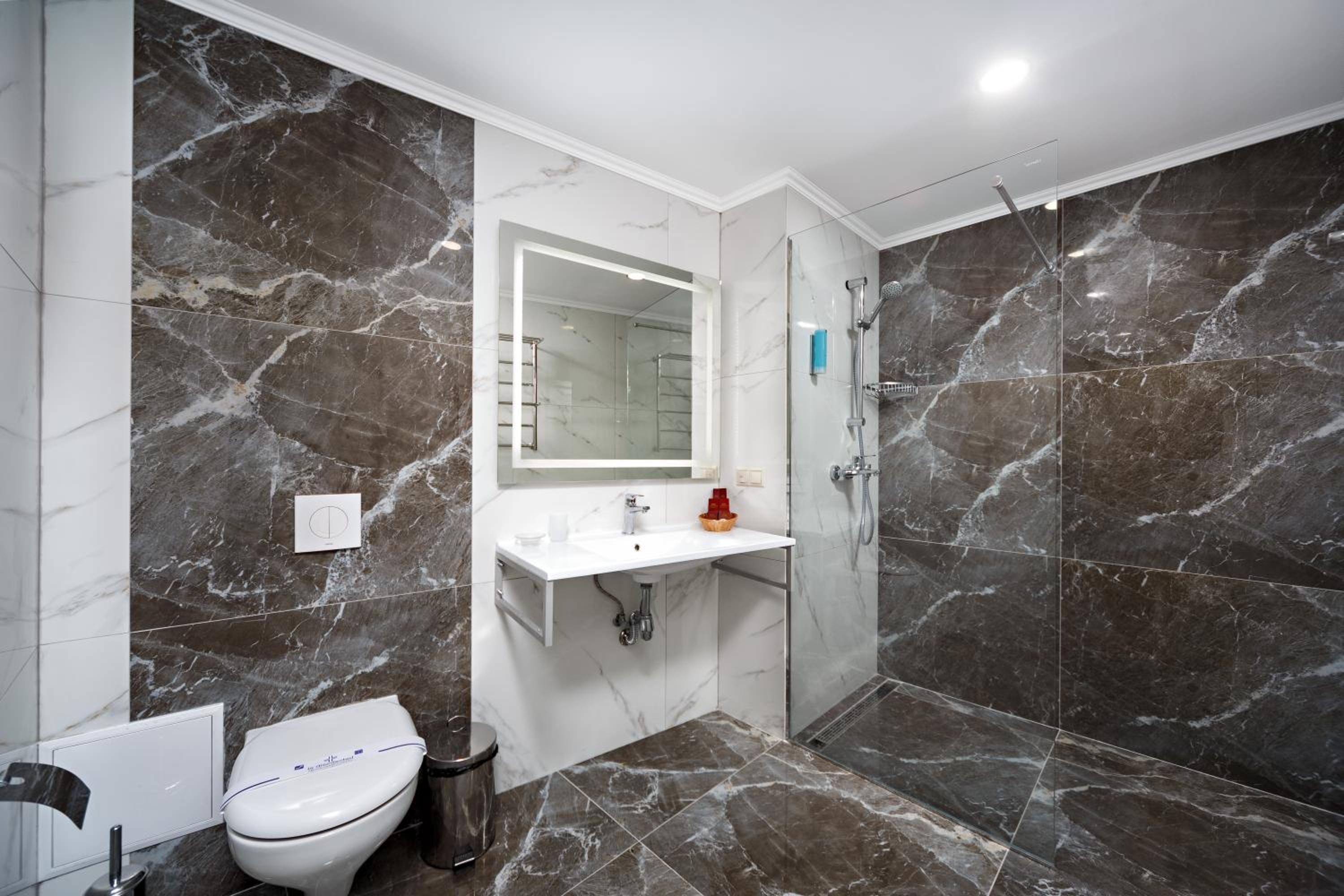 Junior Suite - Photo 8