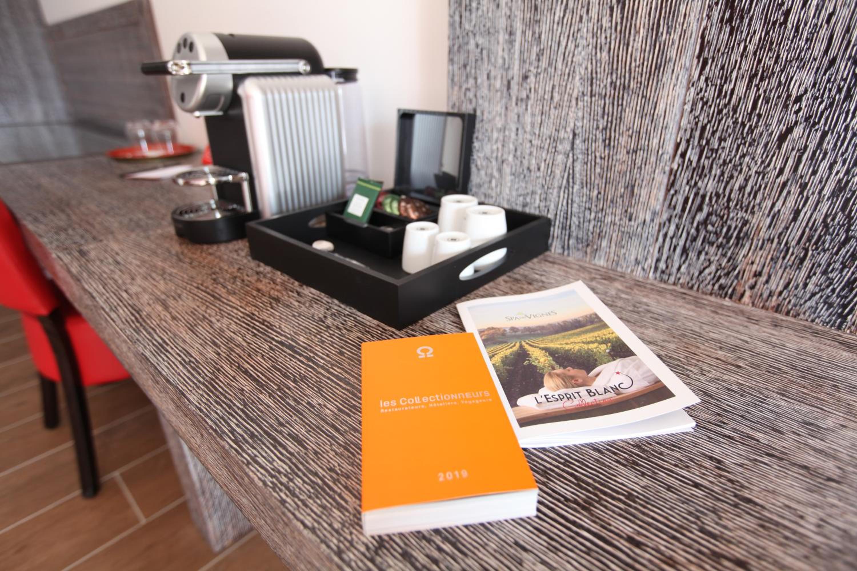 Premium Room - Photo 3