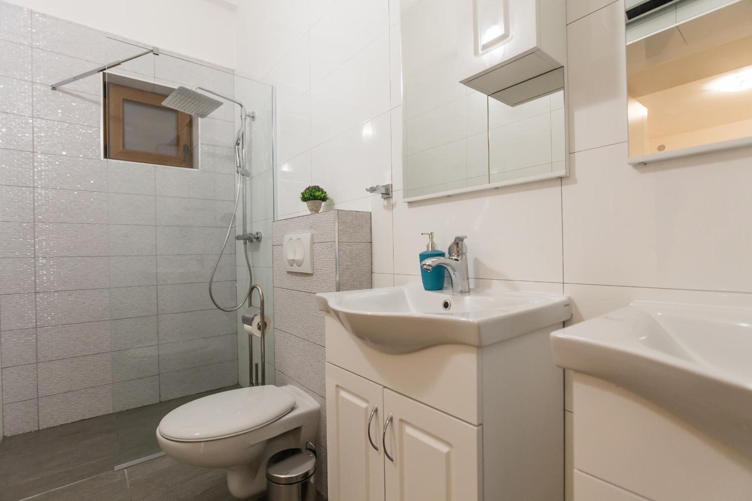 Standard Apartment - Photo 5