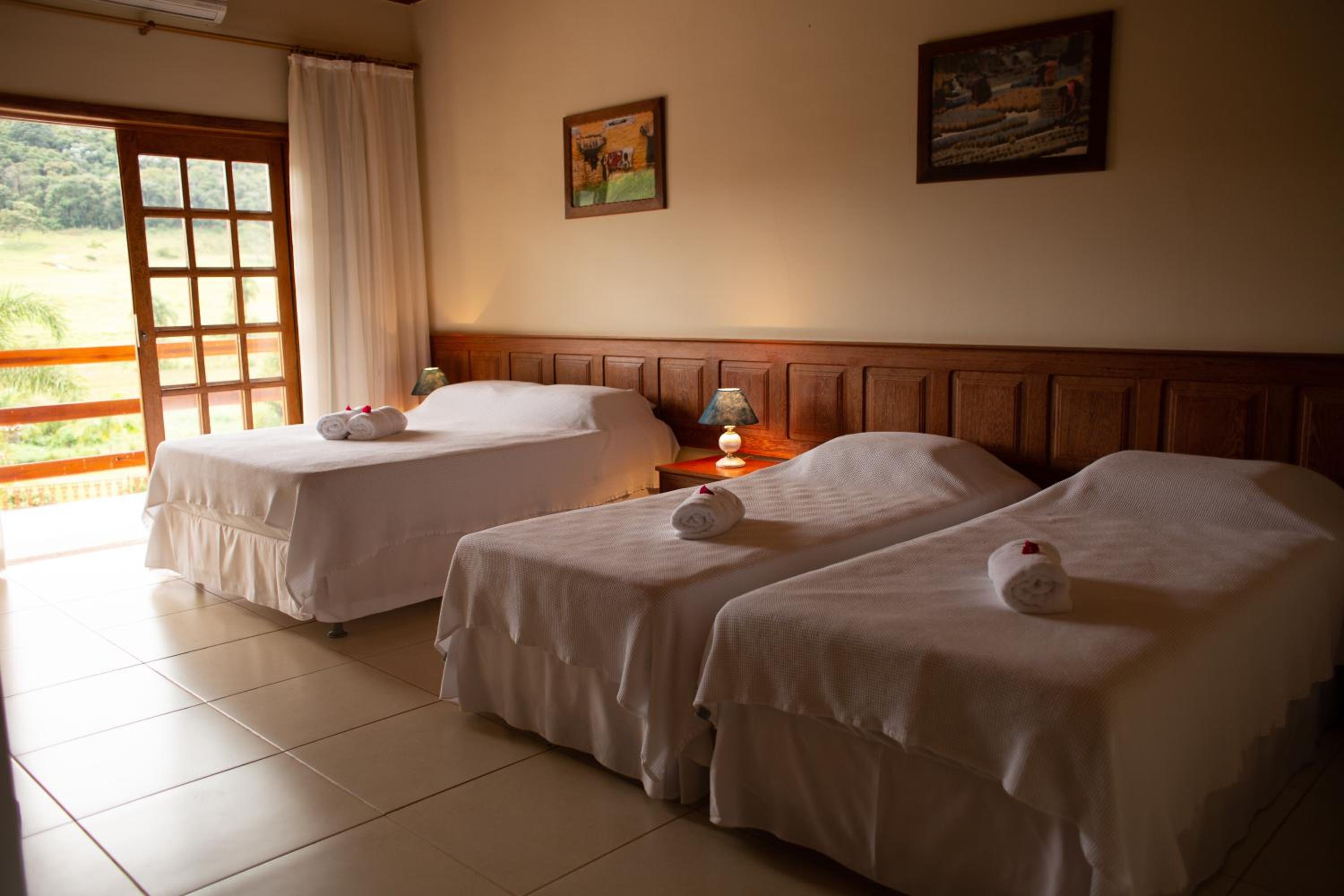 Double Room with Pool View photo 1