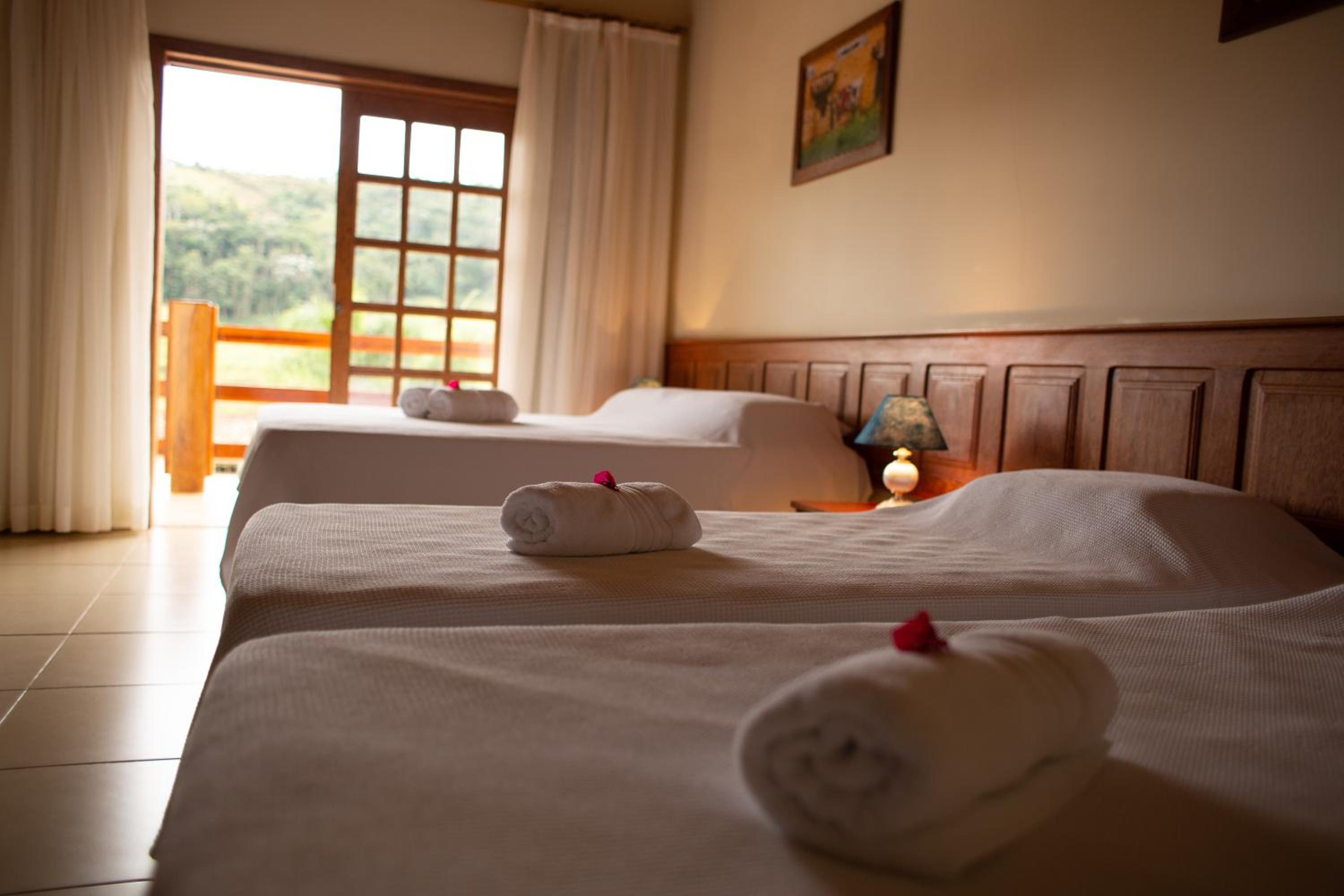 Double Room with Pool View photo 2