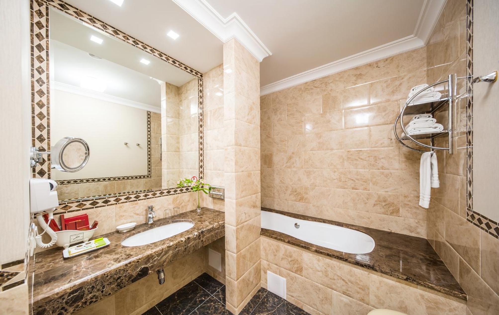 Executive Suite photo 2
