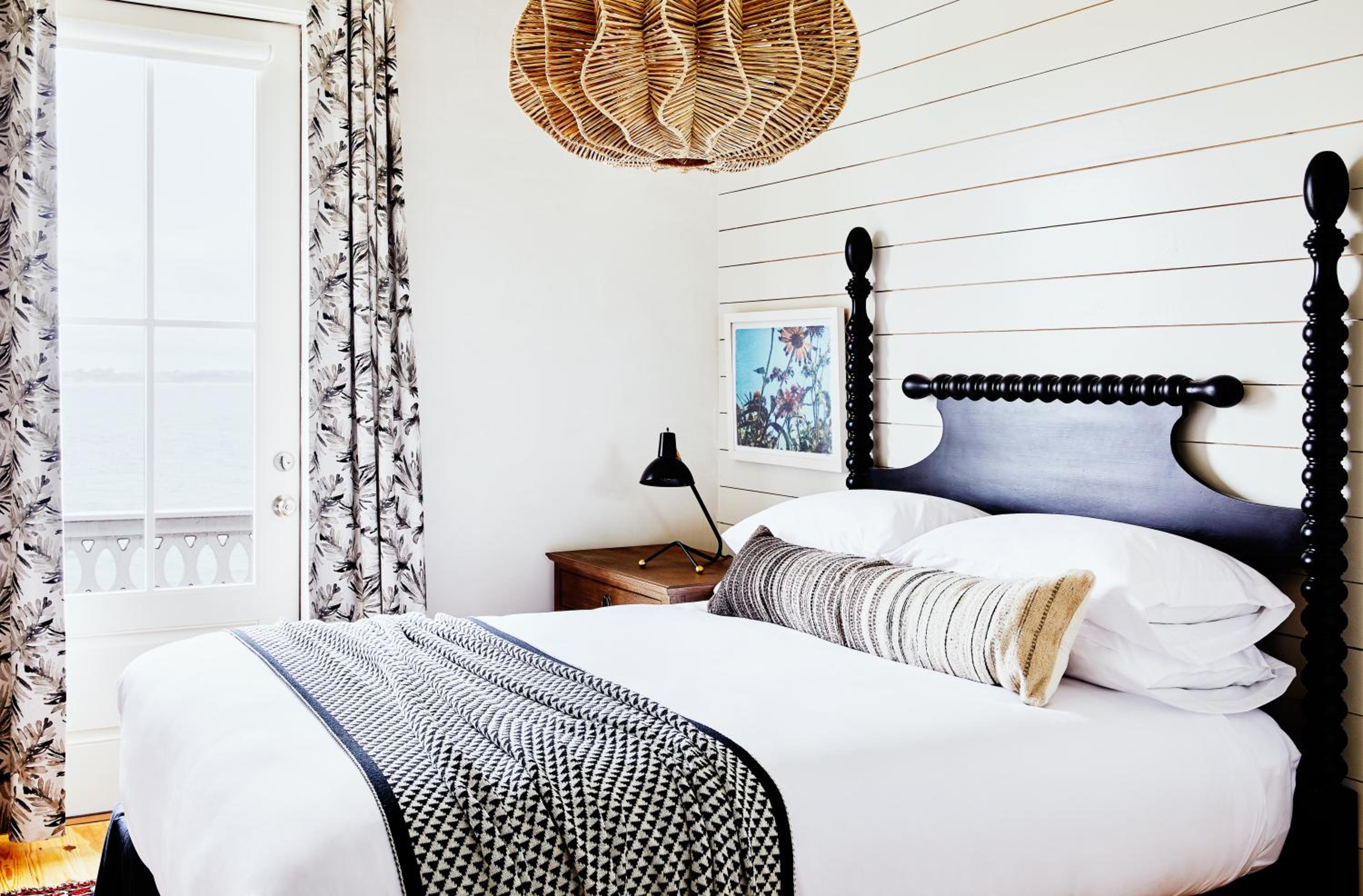 Surf Oceanview King with Balcony - Photo 4