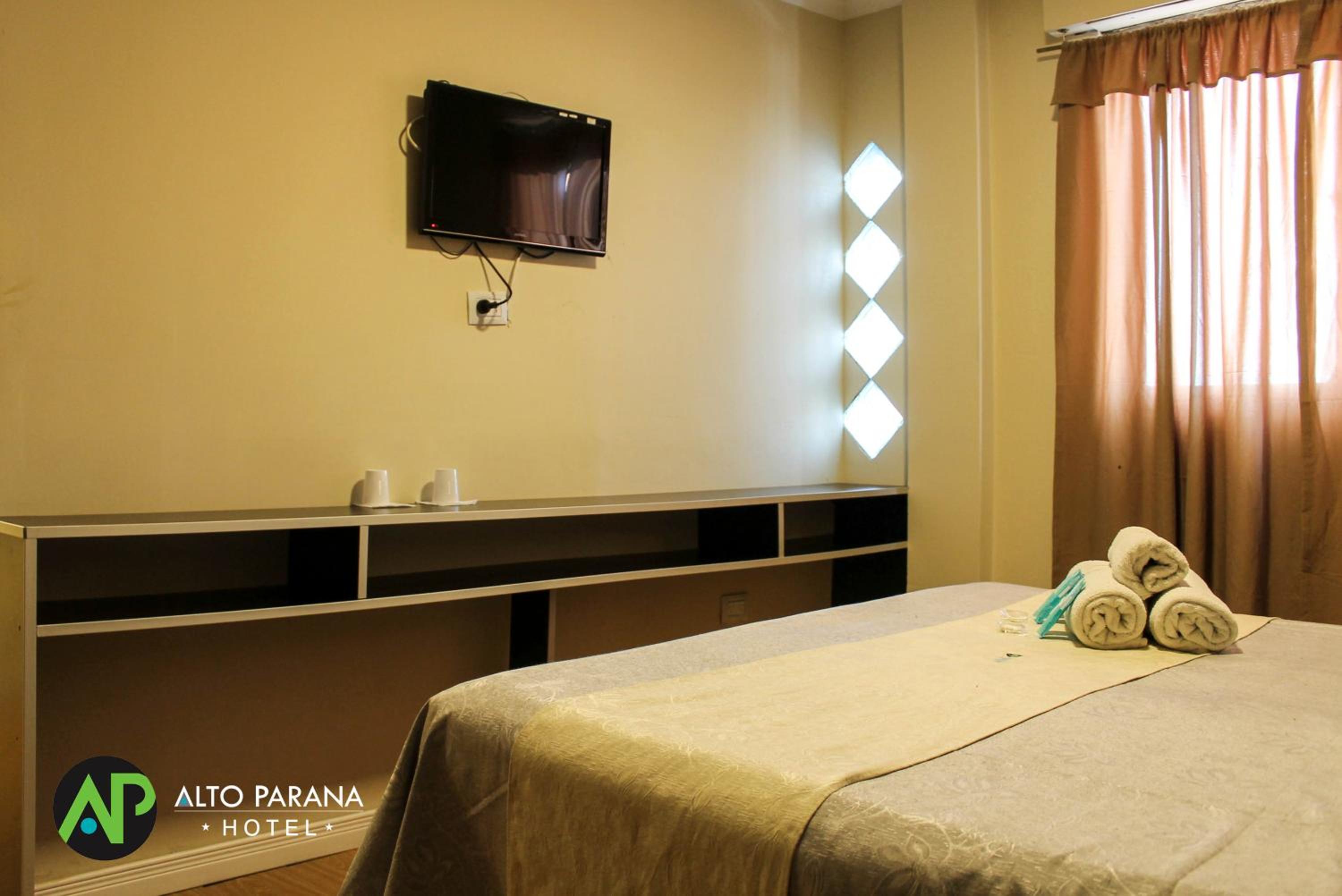 Standard Double or Twin Room photo 3