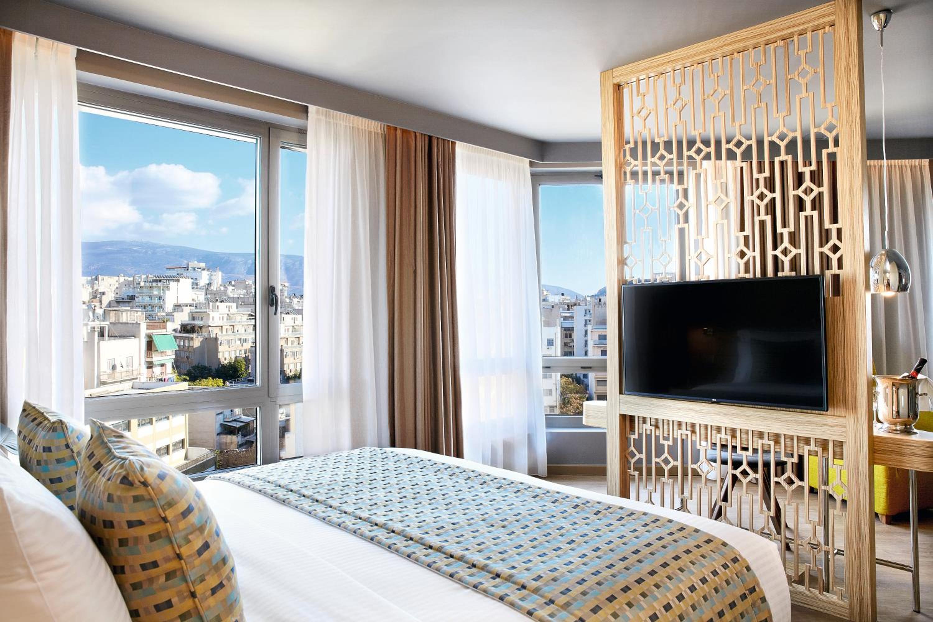 Junior Suite with Acropolis View
