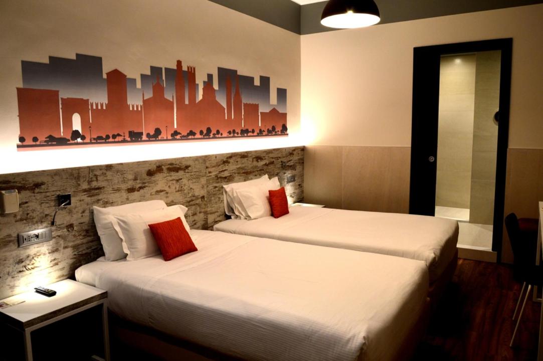 Standard Twin Room - Non-Smoking - Photo 3