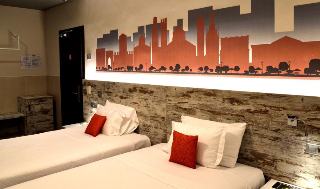 Standard Twin Room - Non-Smoking - Photo 5