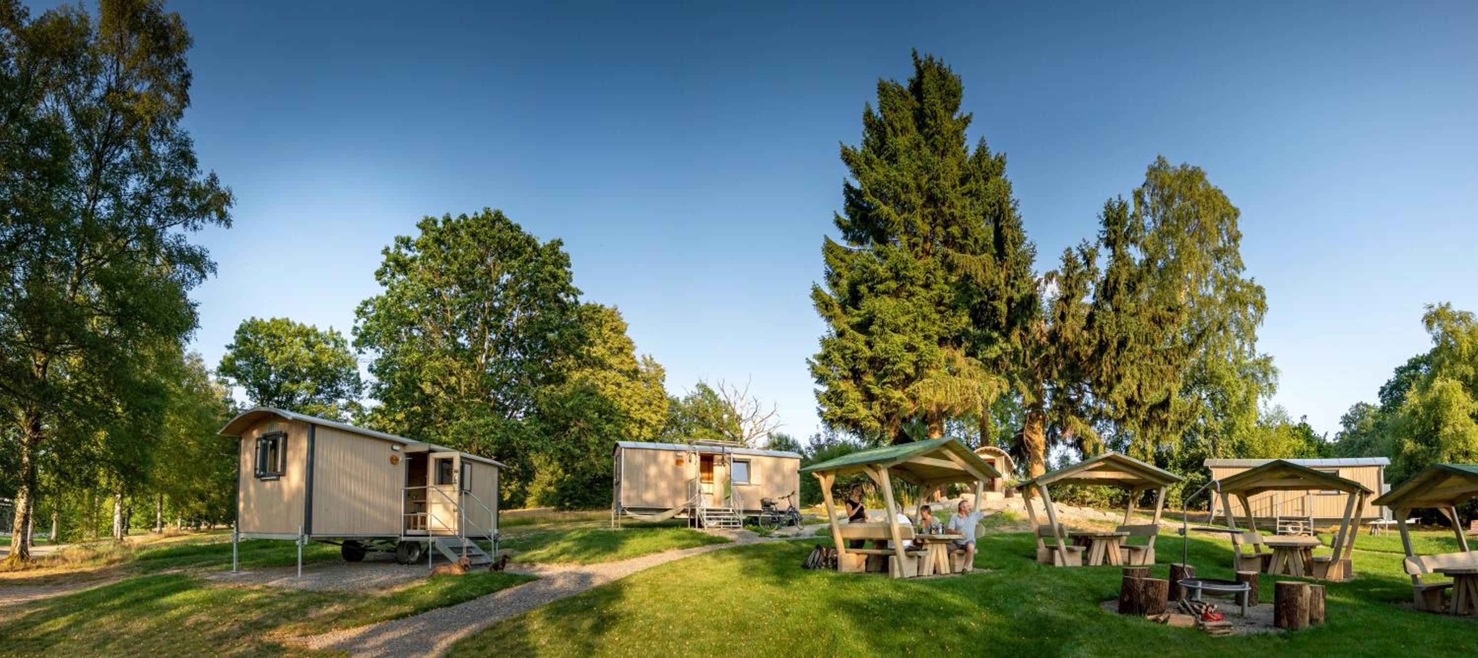 Mobile Home - Photo 4