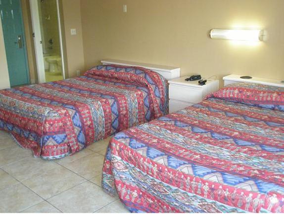 Double Room with Two Double Beds photo 1