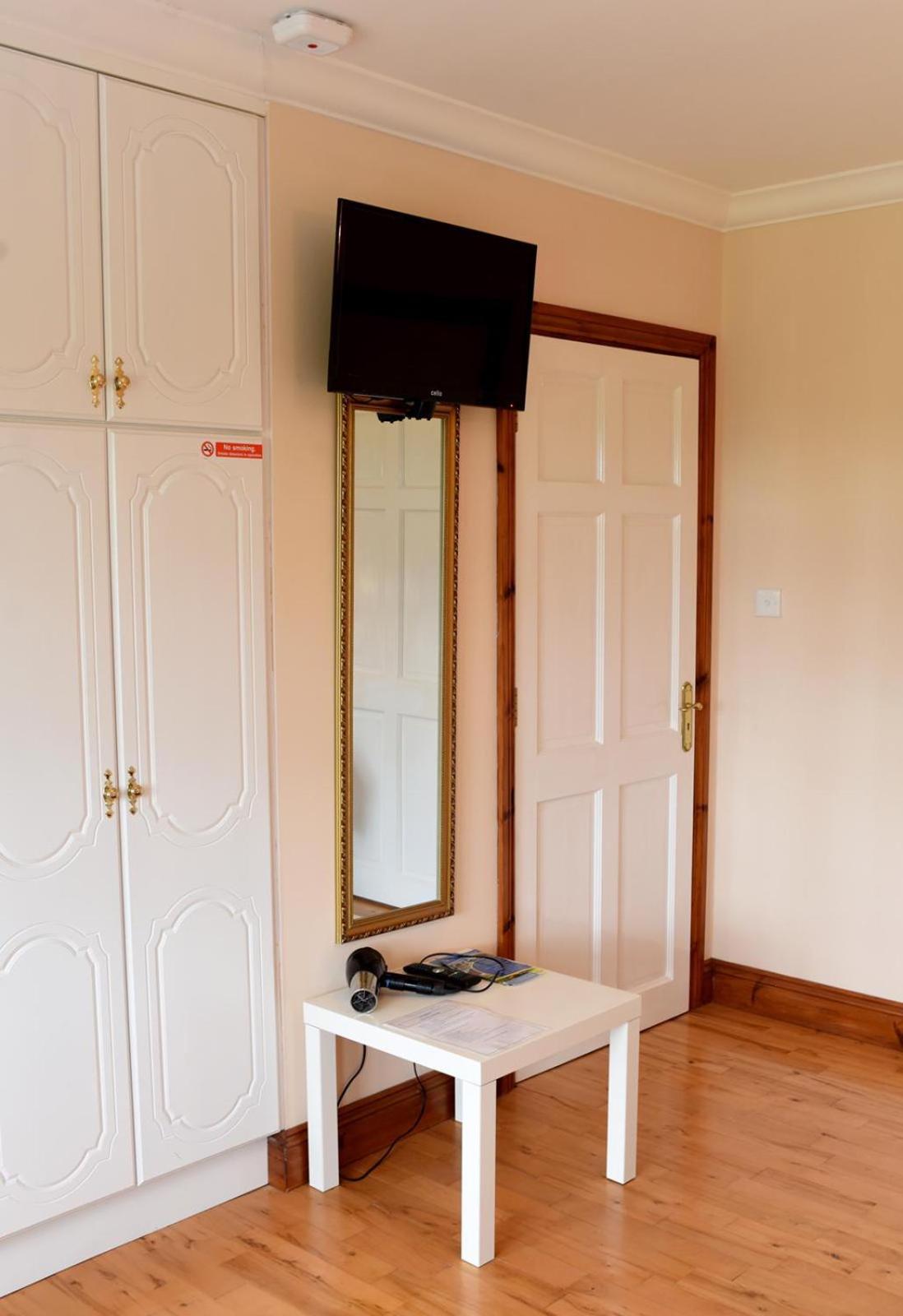 Deluxe Triple Room with Bay window Garden view & private bathroom 4 - Photo 2