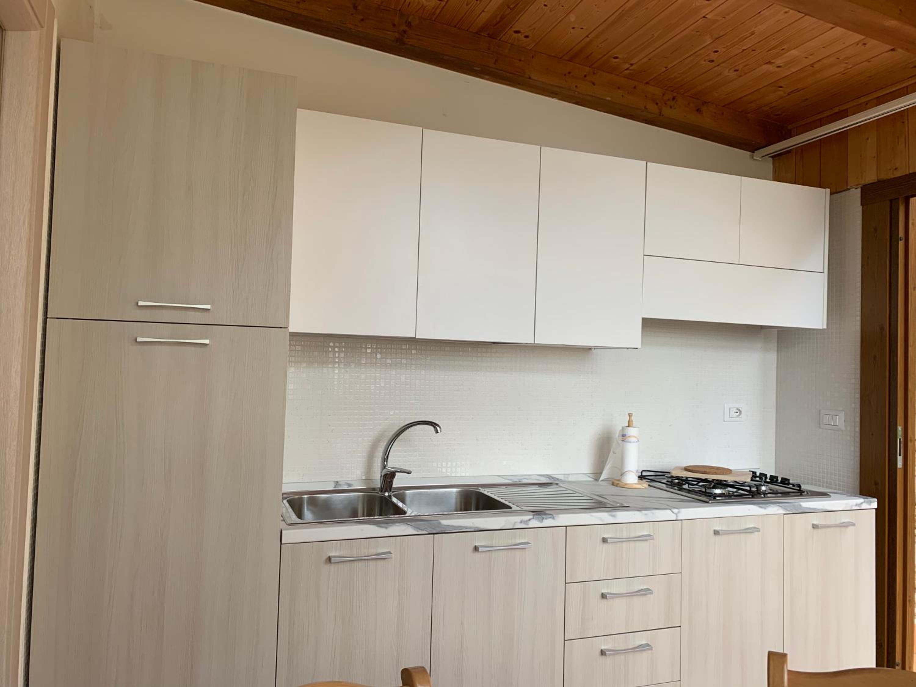One-Bedroom House - Photo 6