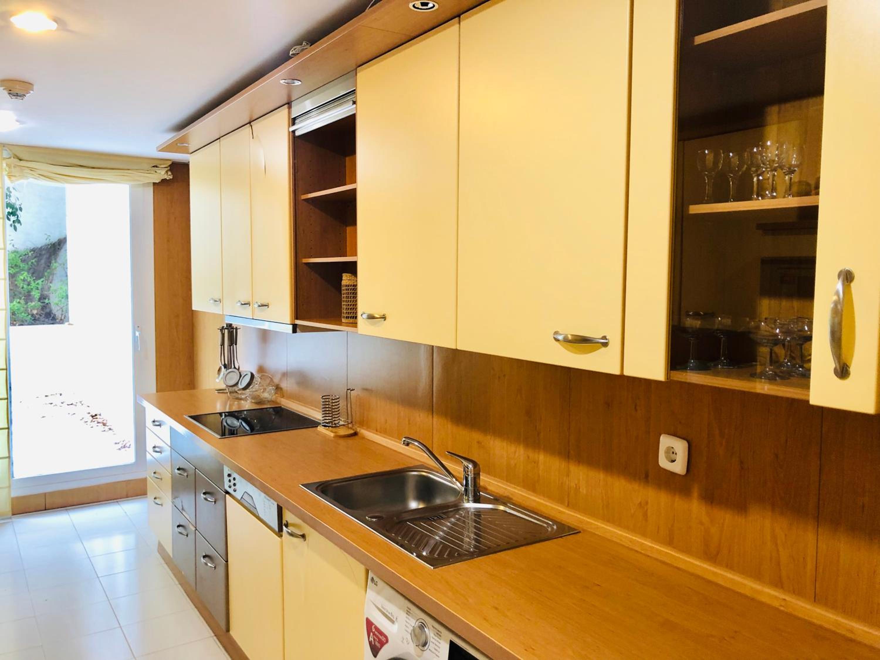 Three-Bedroom Apartment - Photo 11