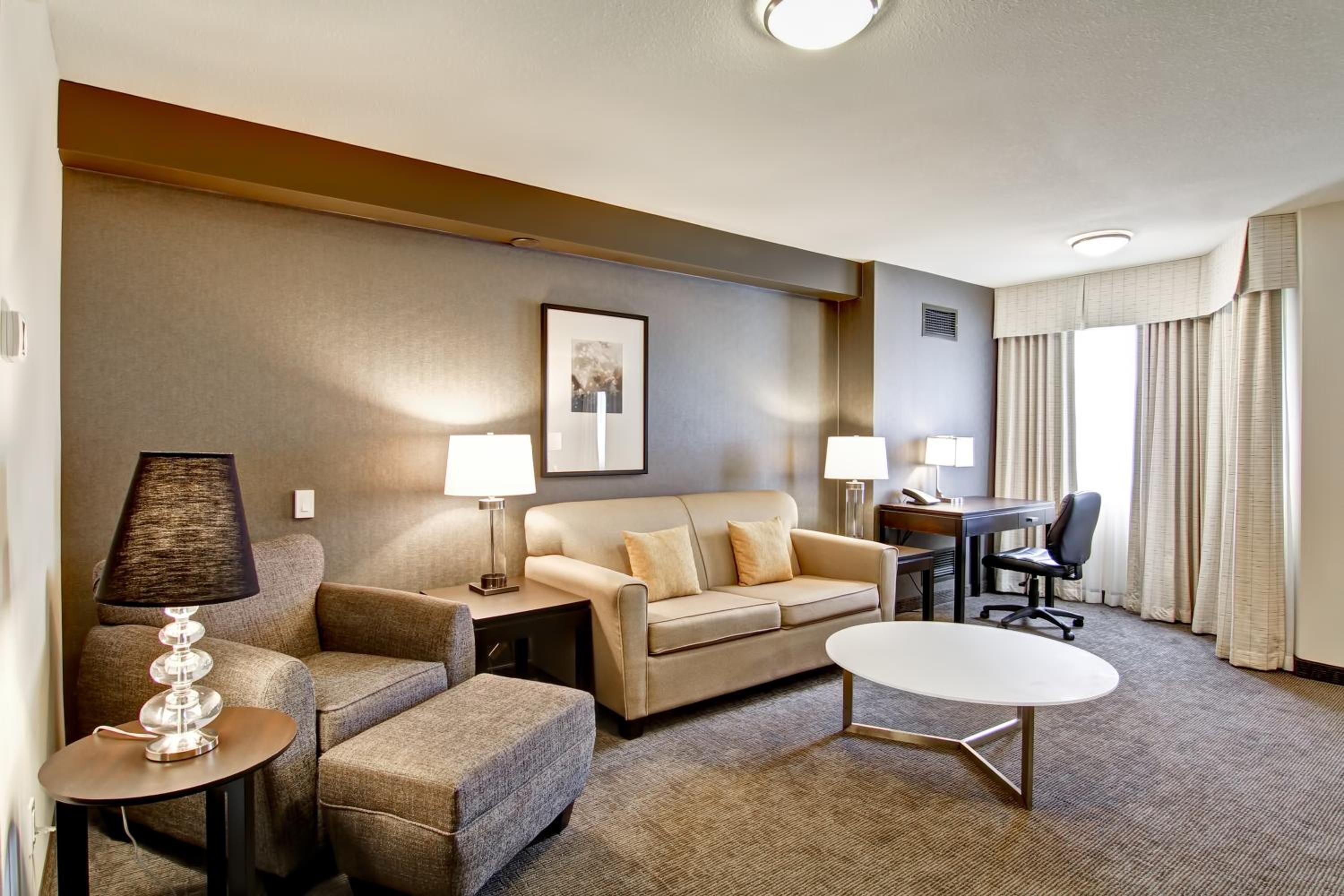 Coast Premium King Junior Suite - Photo 3