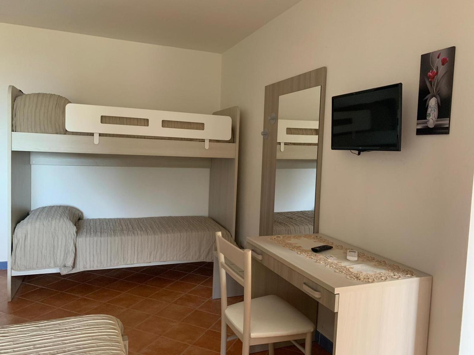 One-Bedroom House photo 2
