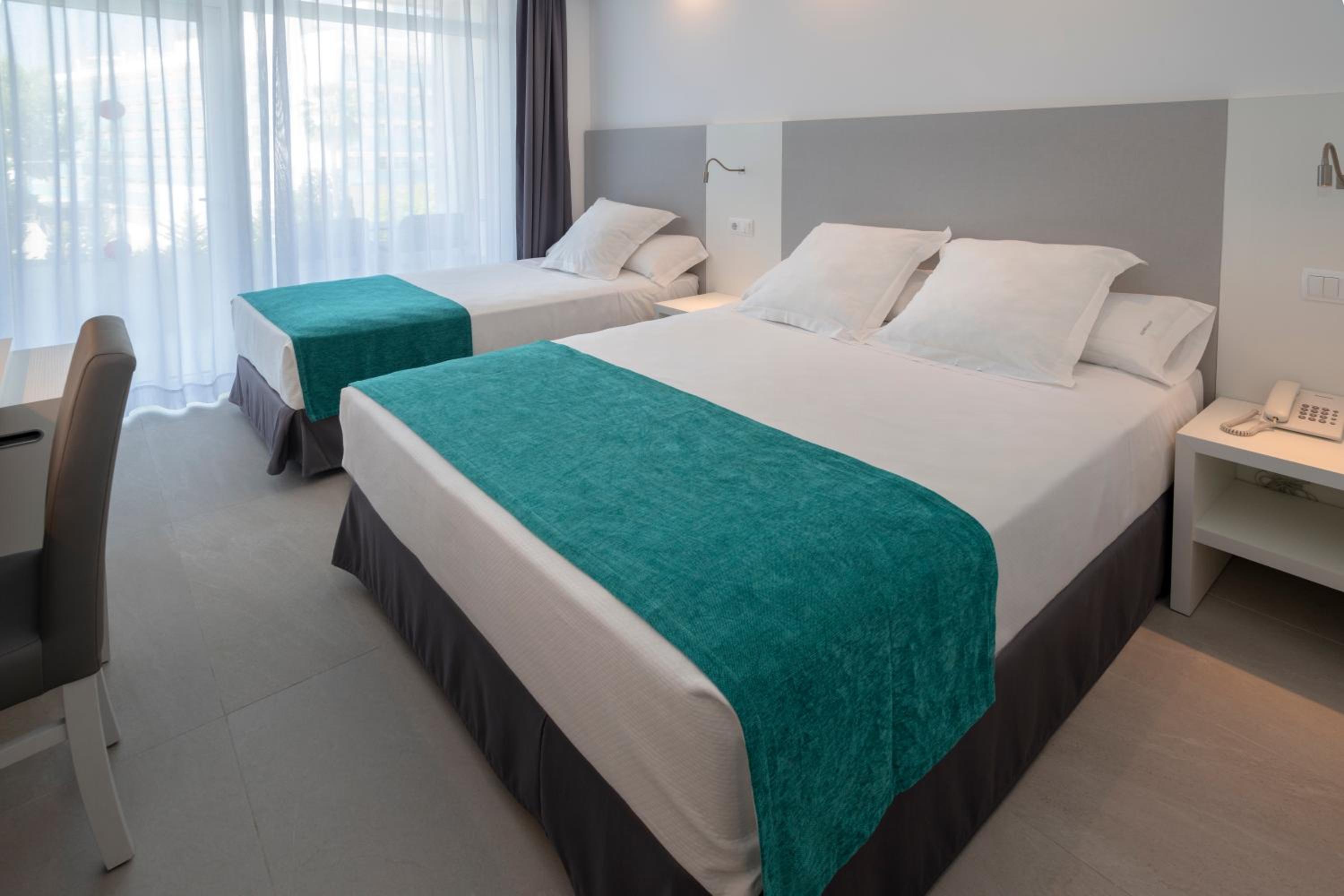 Double Room - Photo 5