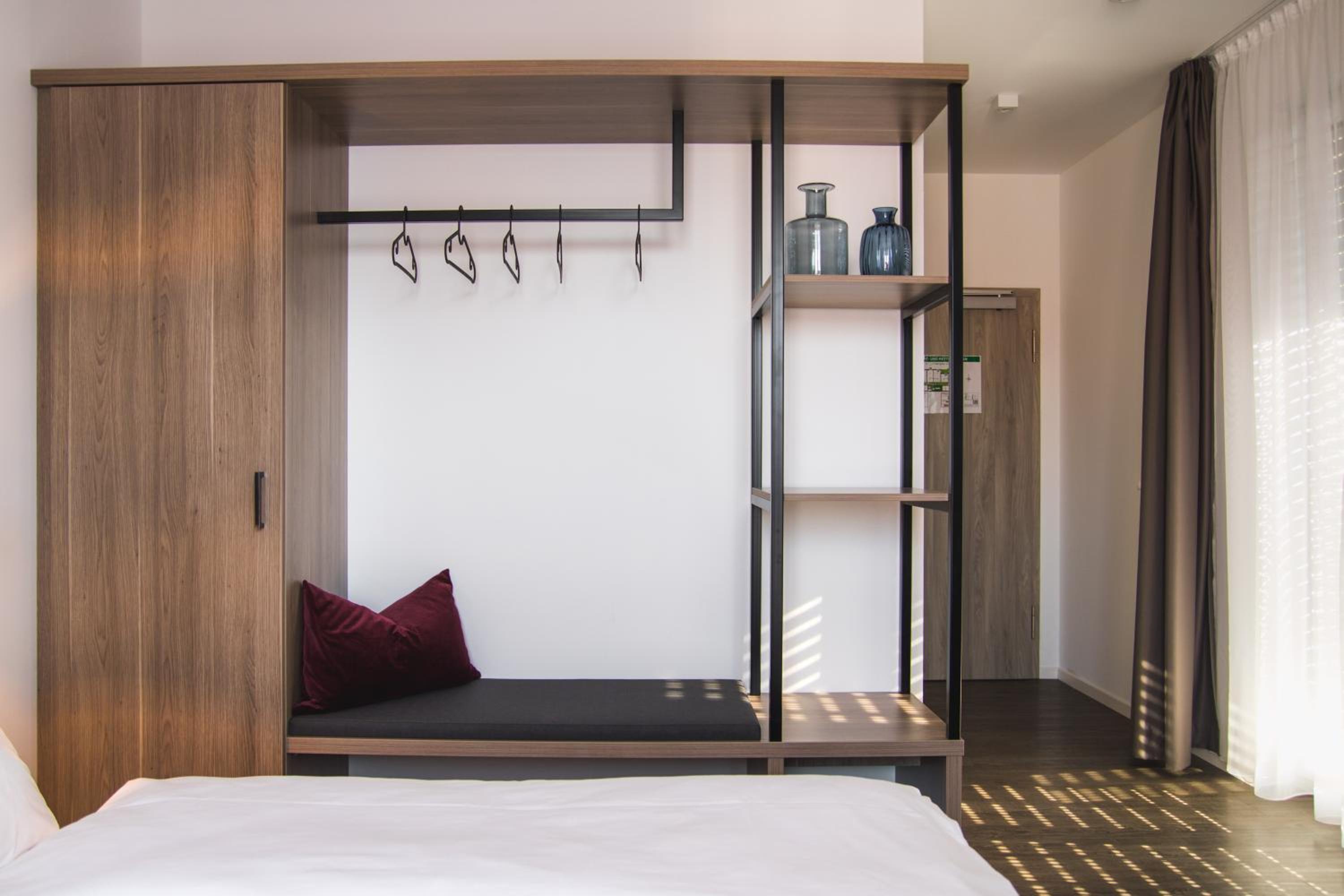 Double Room with Balcony - Photo 5