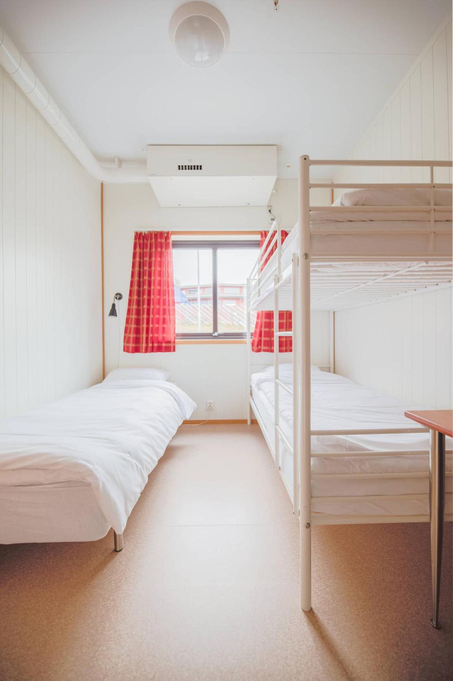 Economy Triple Room photo 1