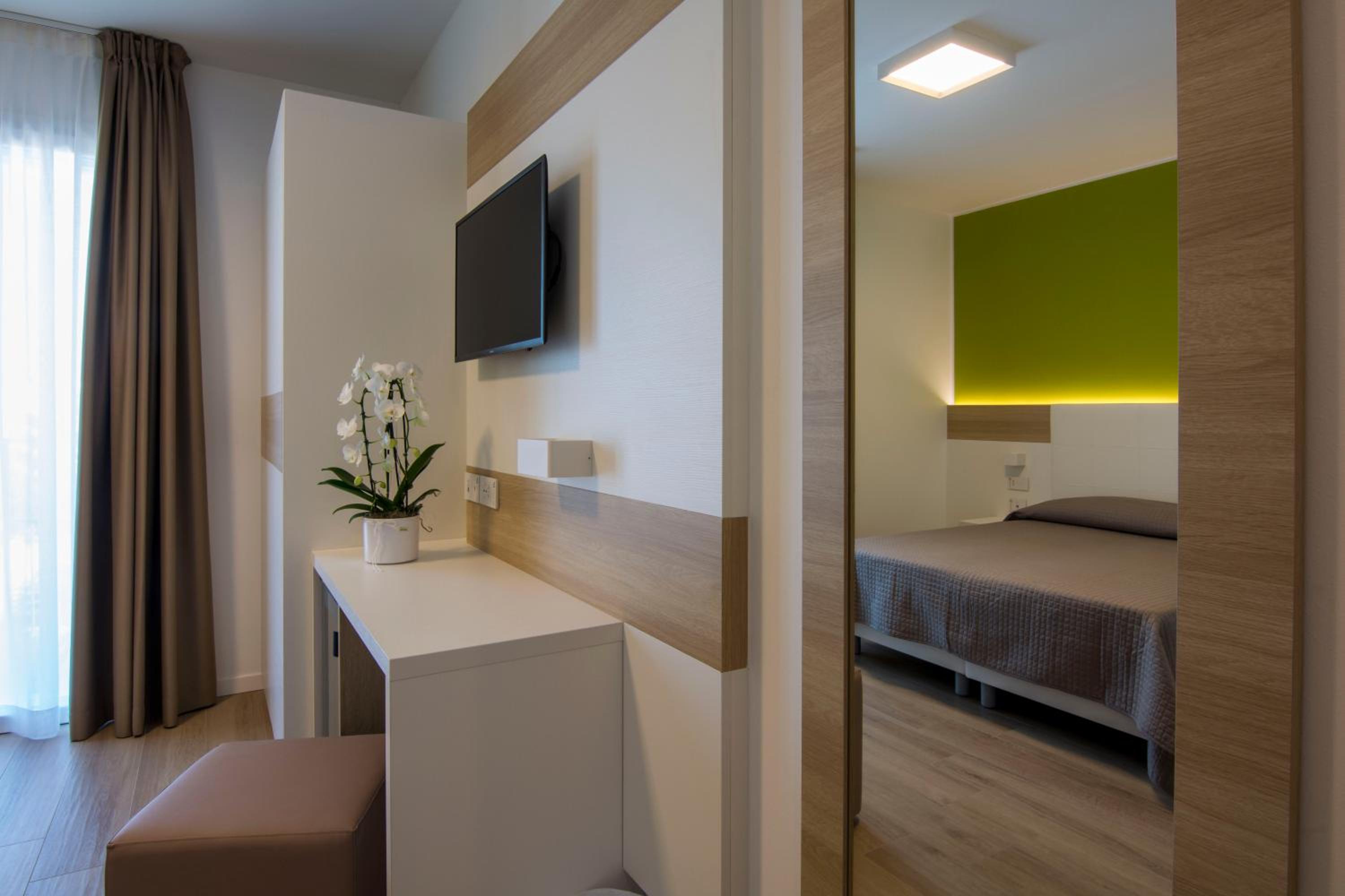 Comfort Triple Room photo 3