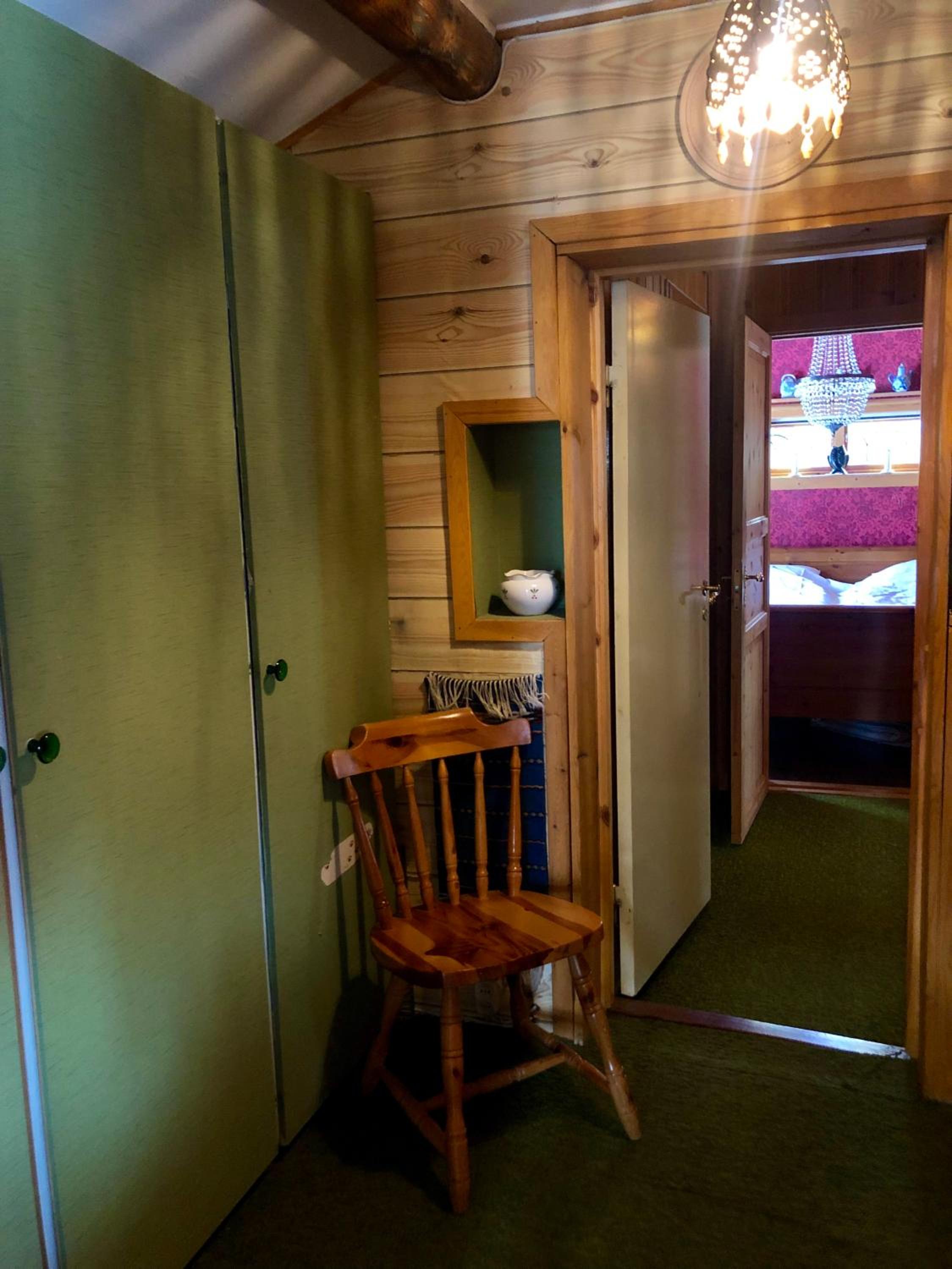 Two-Bedroom House - Photo 23