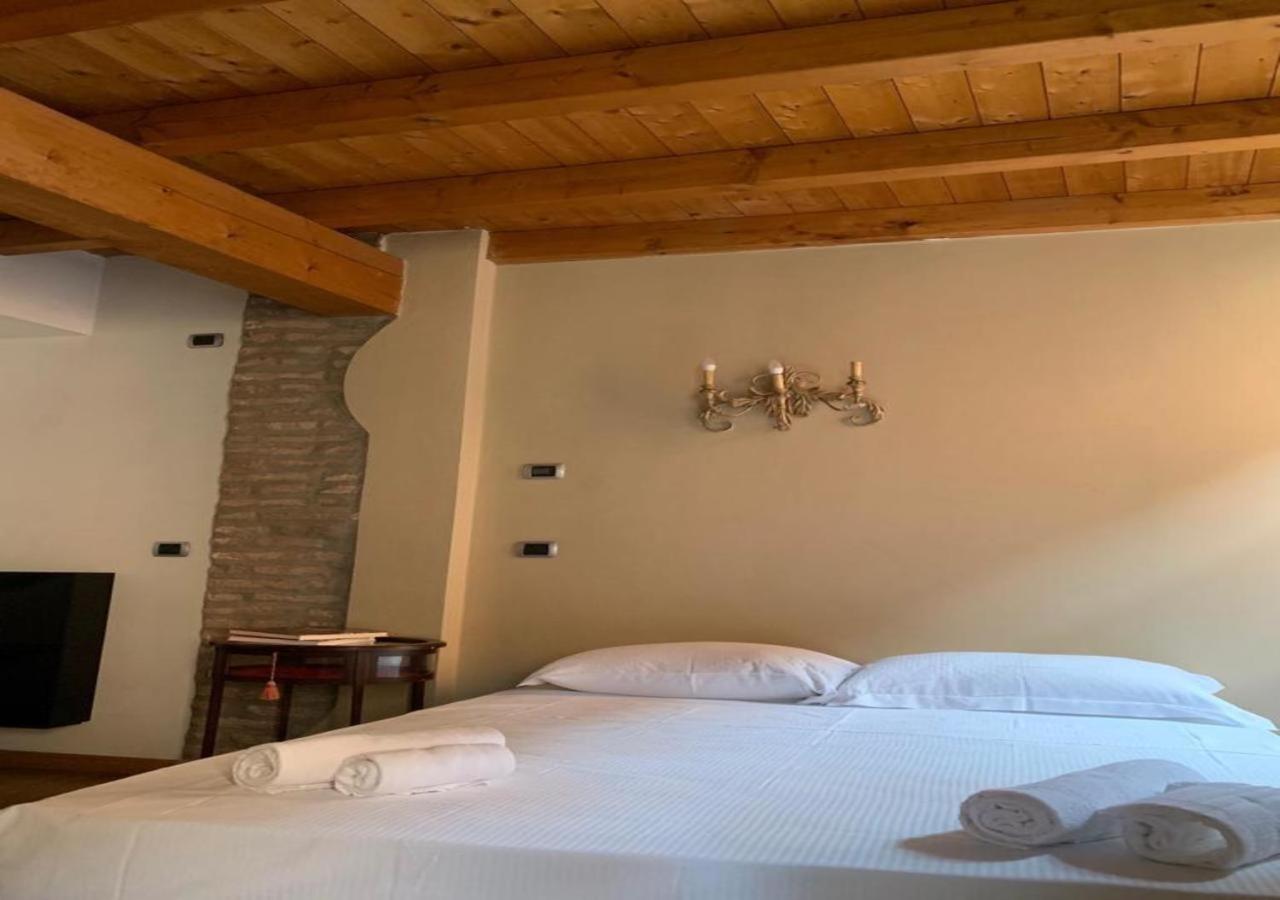 One-Bedroom Apartment - Photo 10