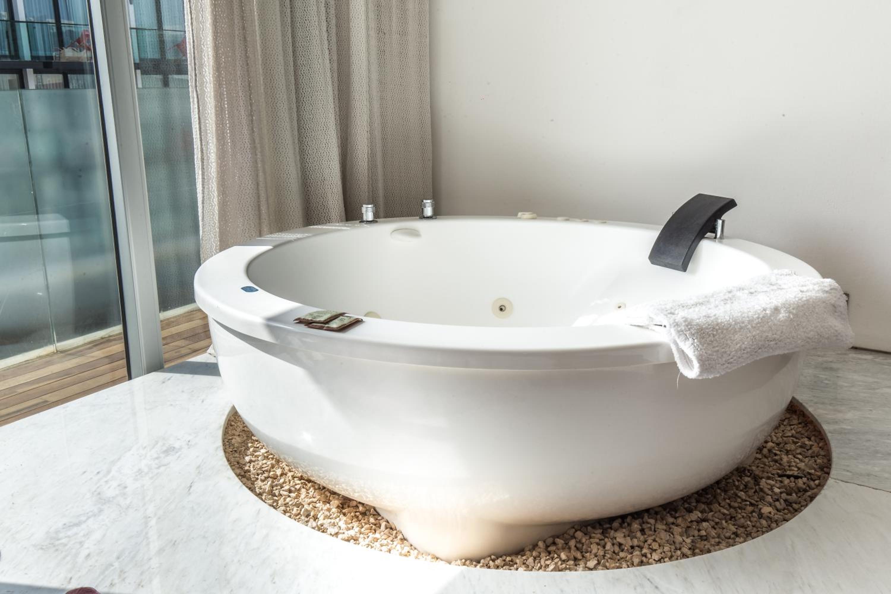 Junior Suite - Photo 16