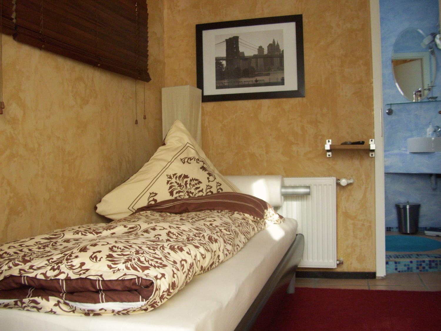 Single Room photo 2