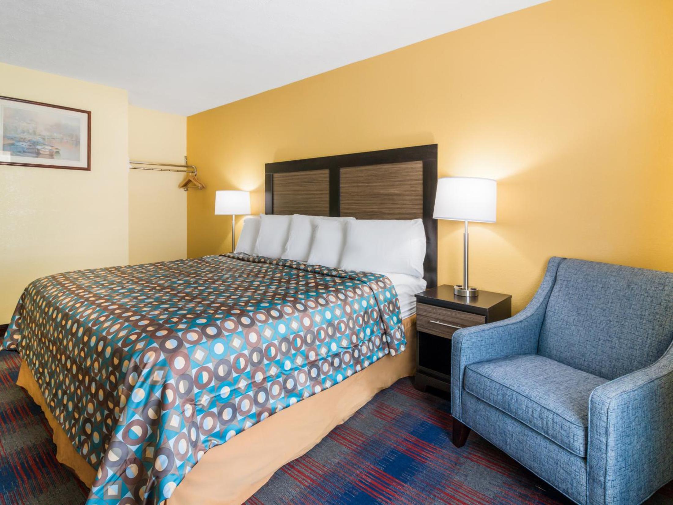 King Room - Disability Access photo 3