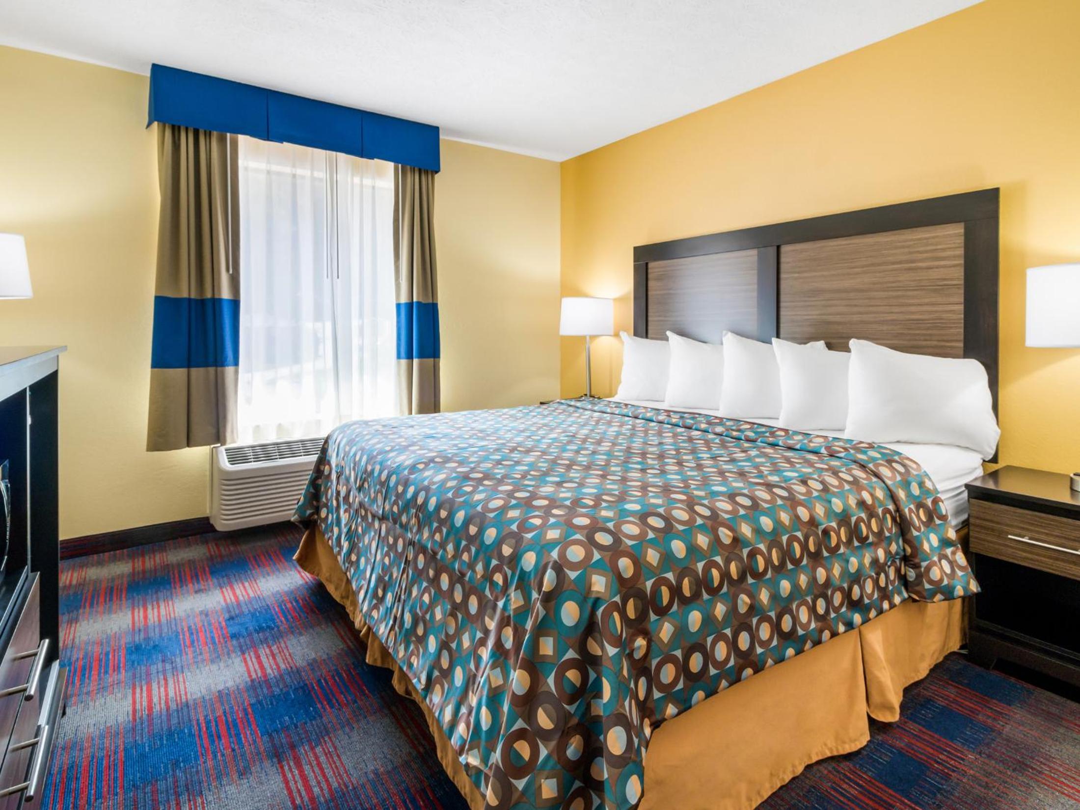 One King Bed One Double Bed Suite photo 1