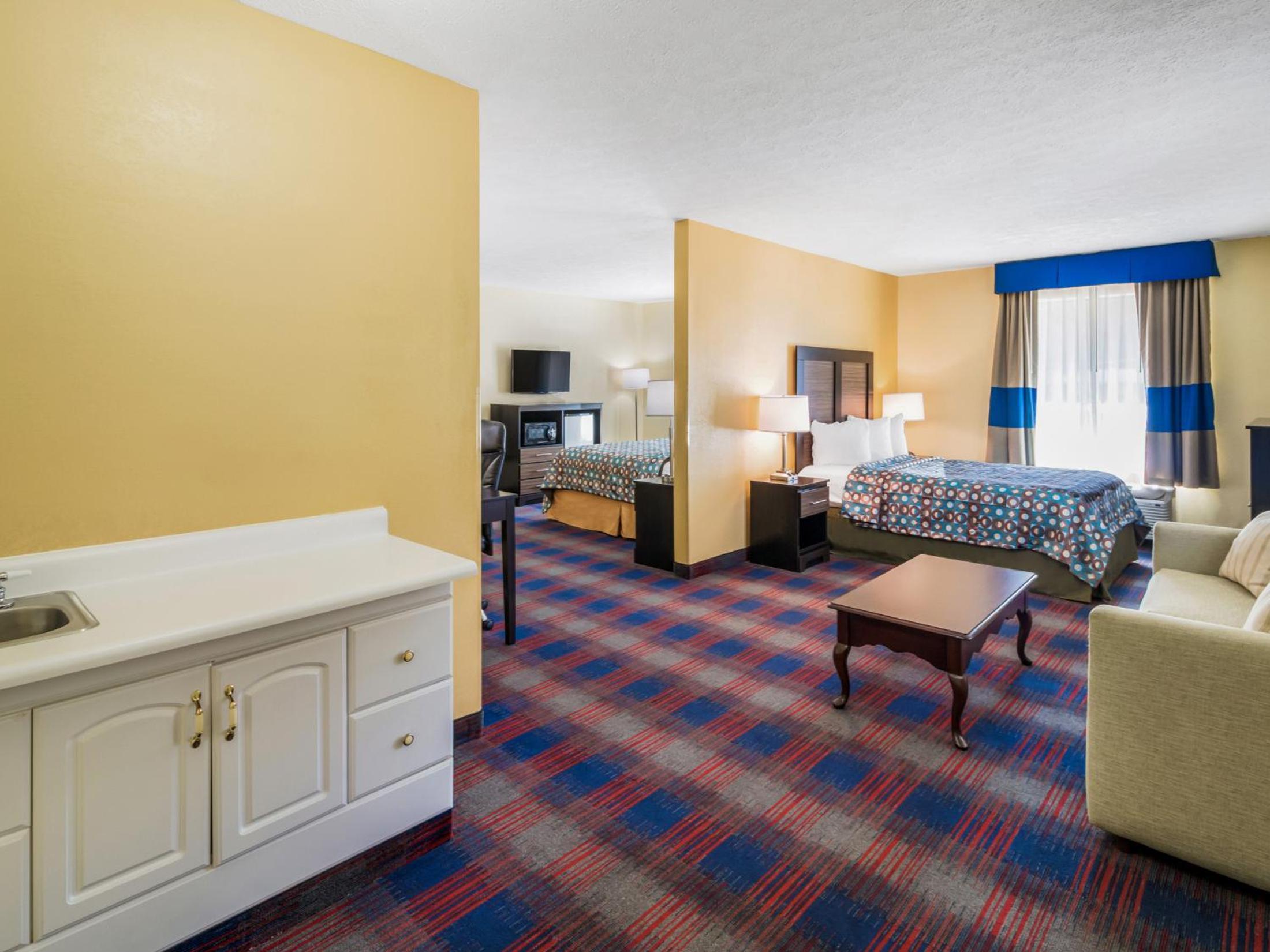 One King Bed One Double Bed Suite photo 2