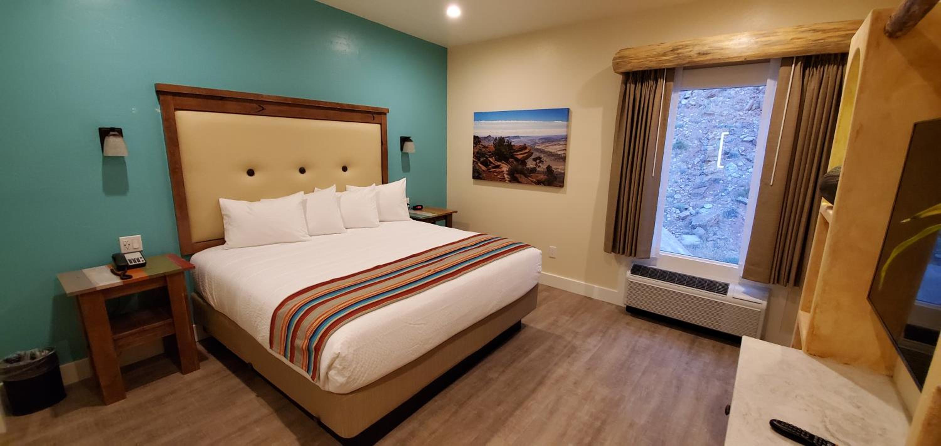 Deluxe Suite - Photo 5