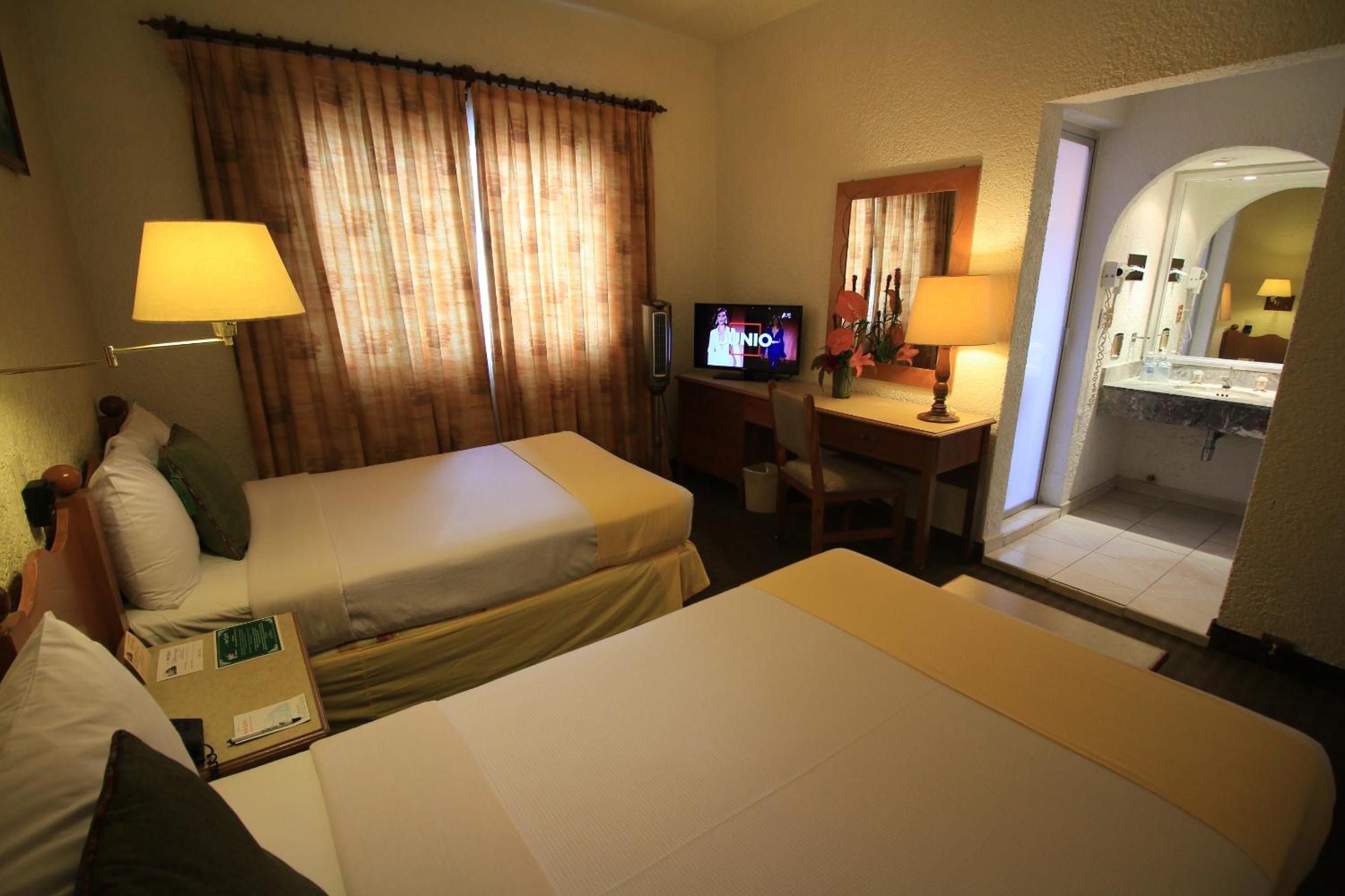 Standard Twin Room photo 1